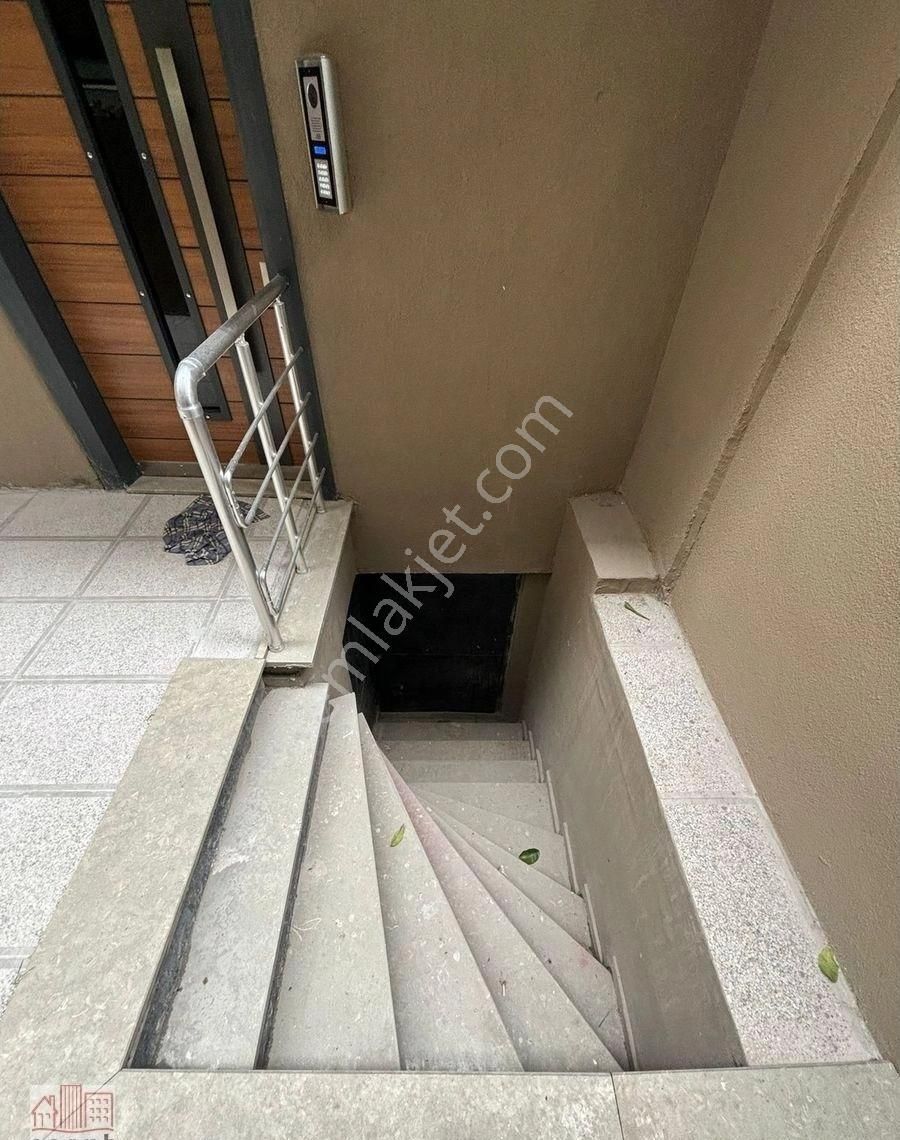 Güngören Haznedar Mah 75m2 Bodrum Dükkan - Görsel 5