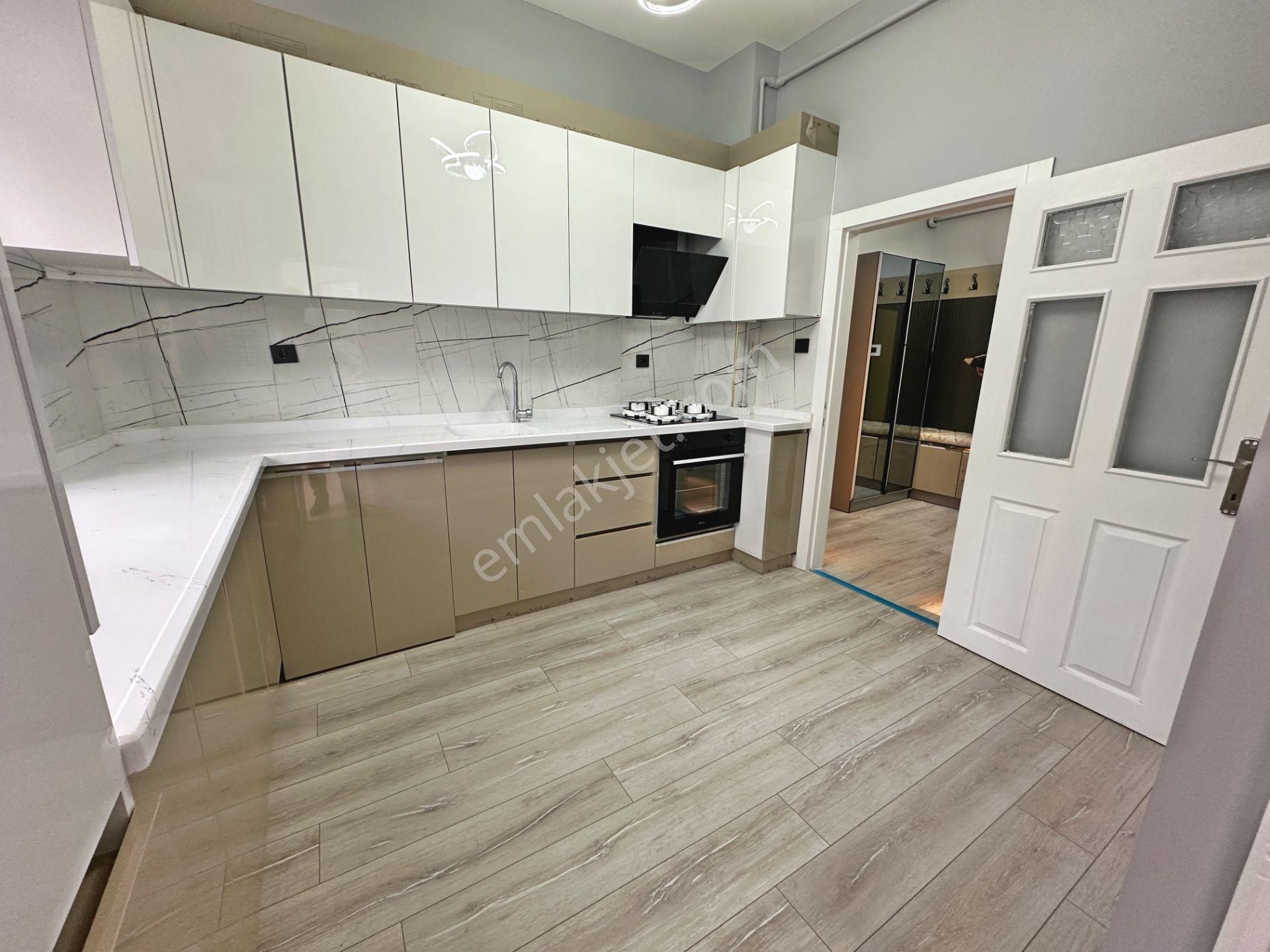 Kartaltepe Mahallesinde Ön Cephede Balkonlu Yapılı 3+1 Satılık Daire - Görsel 4