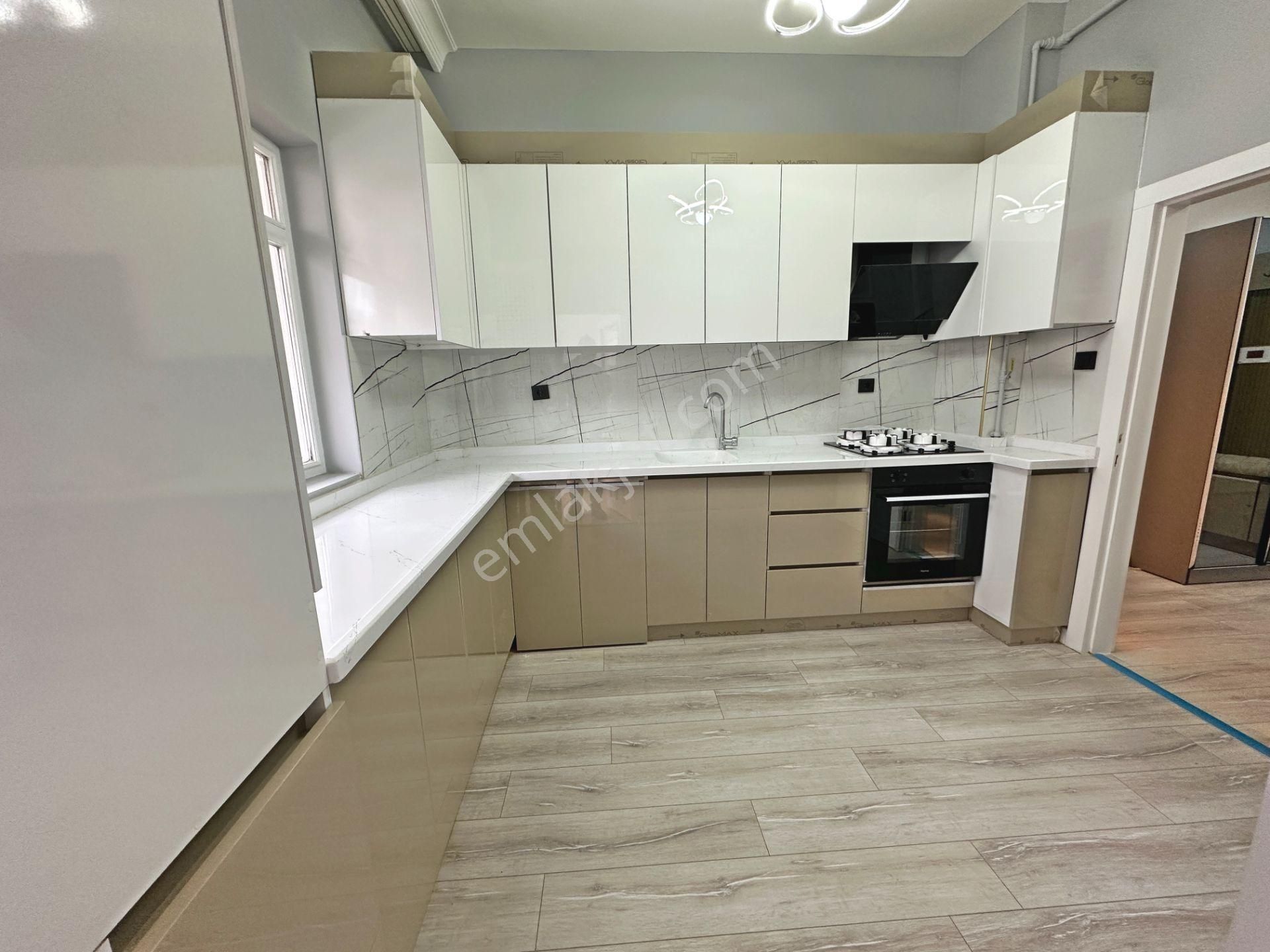 Kartaltepe Mahallesinde Ön Cephede Balkonlu Yapılı 3+1 Satılık Daire - Görsel 5