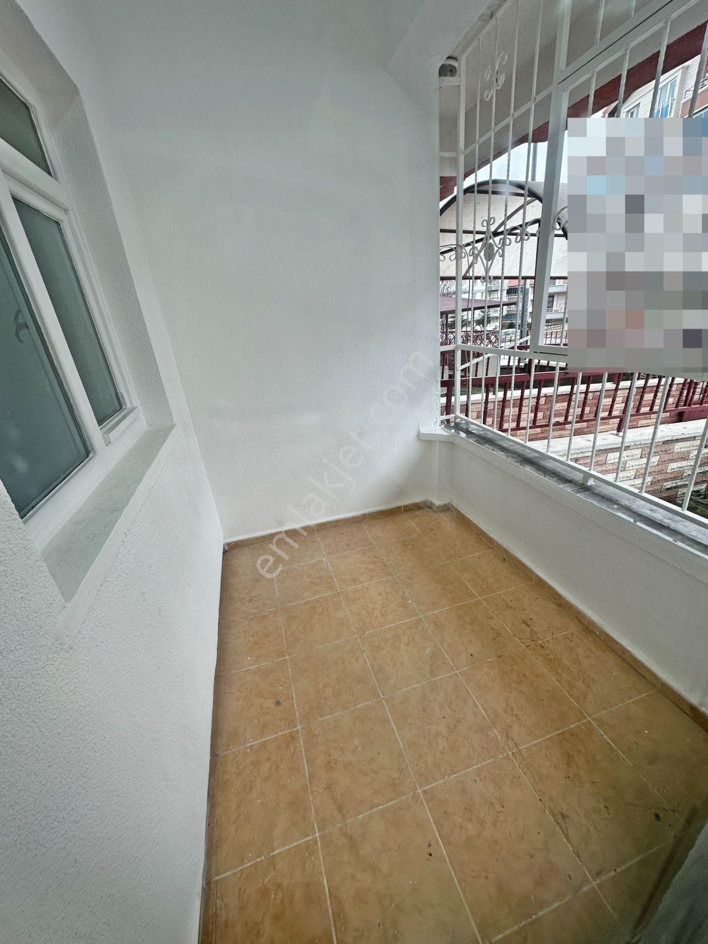 Kartaltepe Mahallesinde Ön Cephede Balkonlu Yapılı 3+1 Satılık Daire - Görsel 3