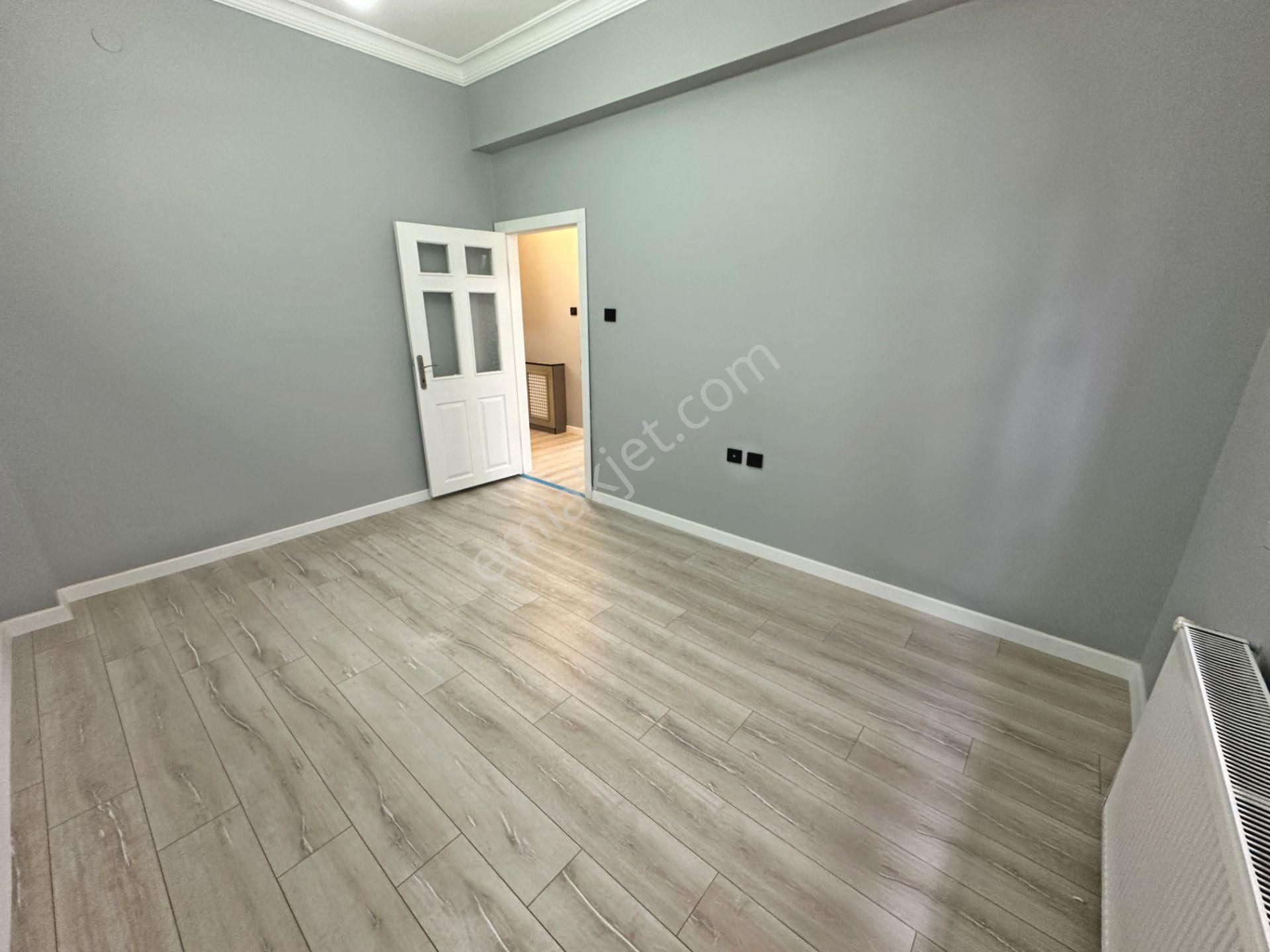 Kartaltepe Mahallesinde Ön Cephede Balkonlu Yapılı 3+1 Satılık Daire - Görsel 11