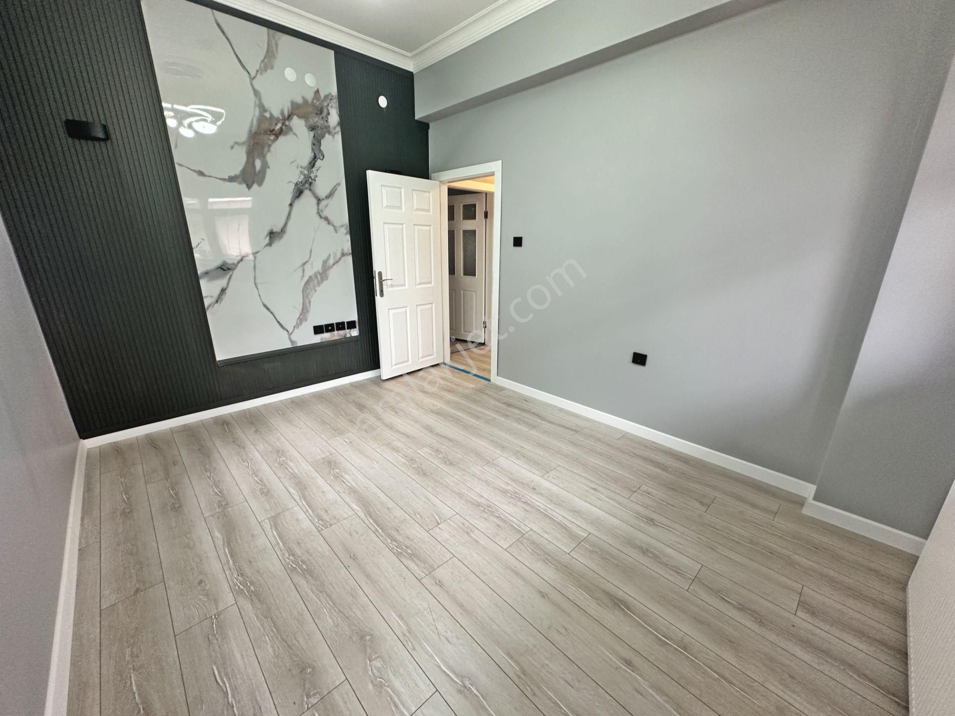 Kartaltepe Mahallesinde Ön Cephede Balkonlu Yapılı 3+1 Satılık Daire - Görsel 8