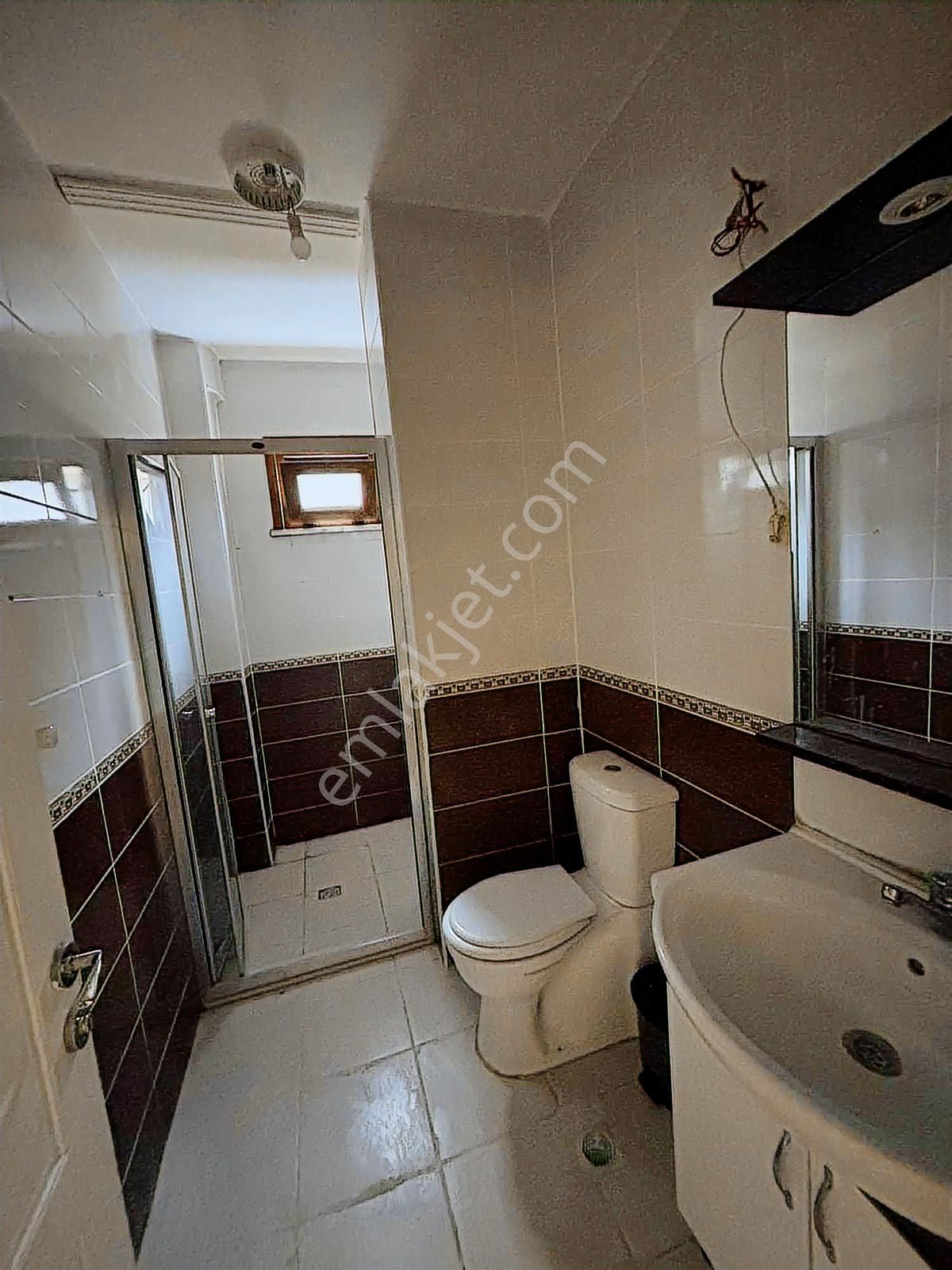 Sancaktepe Yenidoğan Atatürk Caddesine Köşe 2+1 Kiralık Arakat - Görsel 5