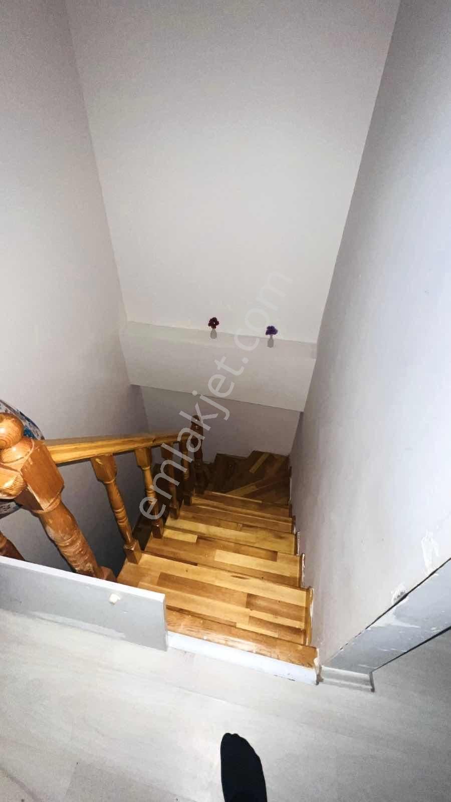 Sancaktepe Mevlana Mah. Balkonlu 2+1 Ters Dubleks - Görsel 18