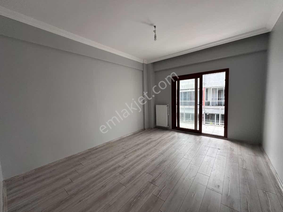 Re/max Target Ons'dan Yenişakran'da Satılık Tripleks Villa - Görsel 14