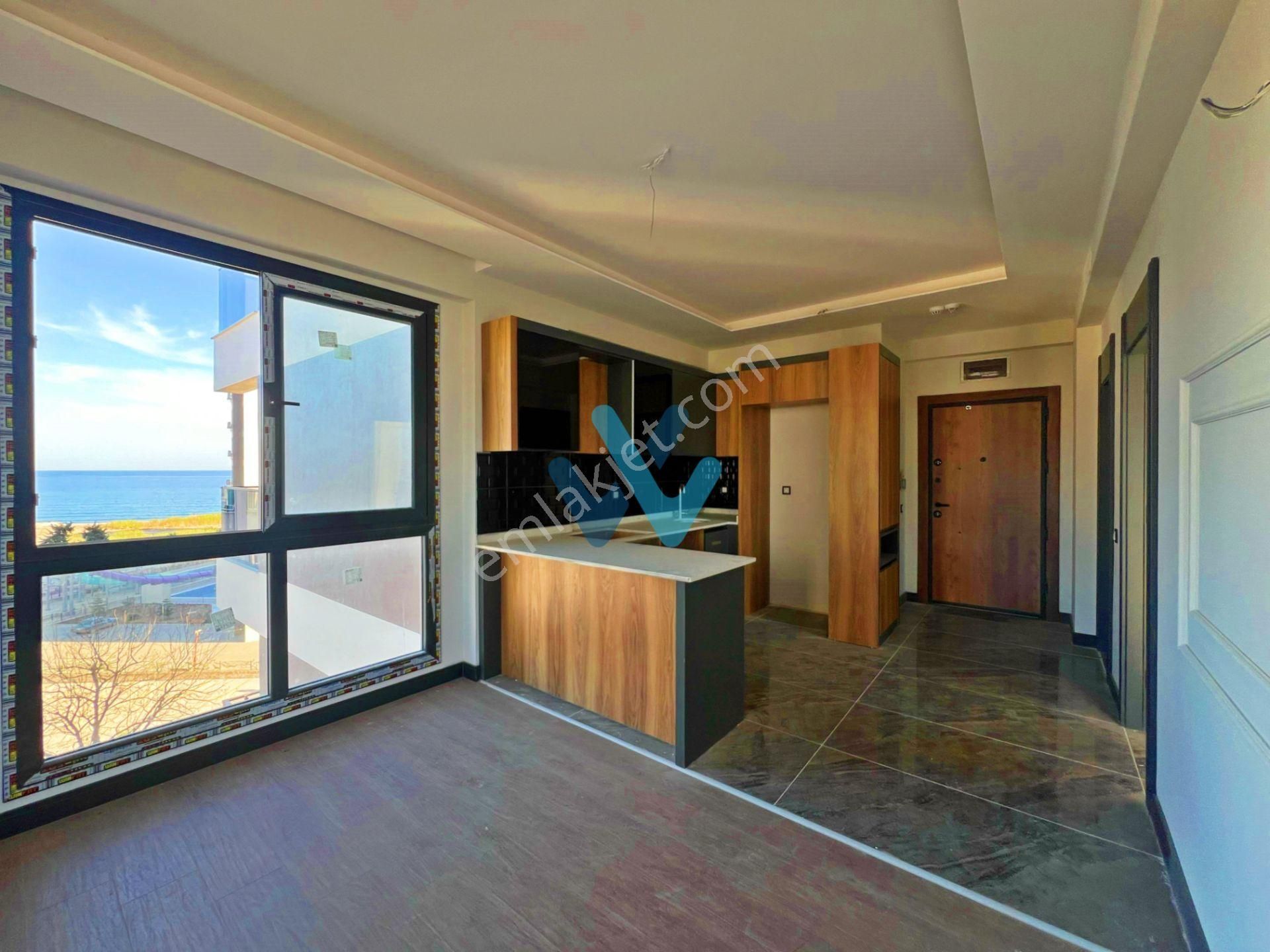 Win'den Çeşmeli'de Deniz Manzaralı Satılık (0) 1+1 Lüks Yazlık - Görsel 9