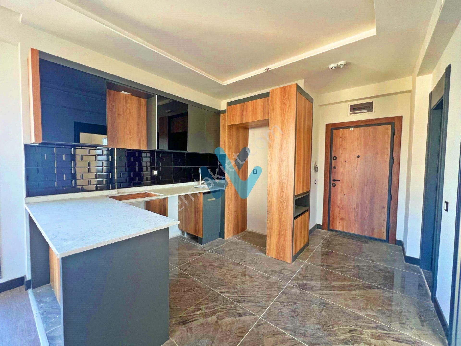 Win'den Çeşmeli'de Deniz Manzaralı Satılık (0) 1+1 Lüks Yazlık - Görsel 7