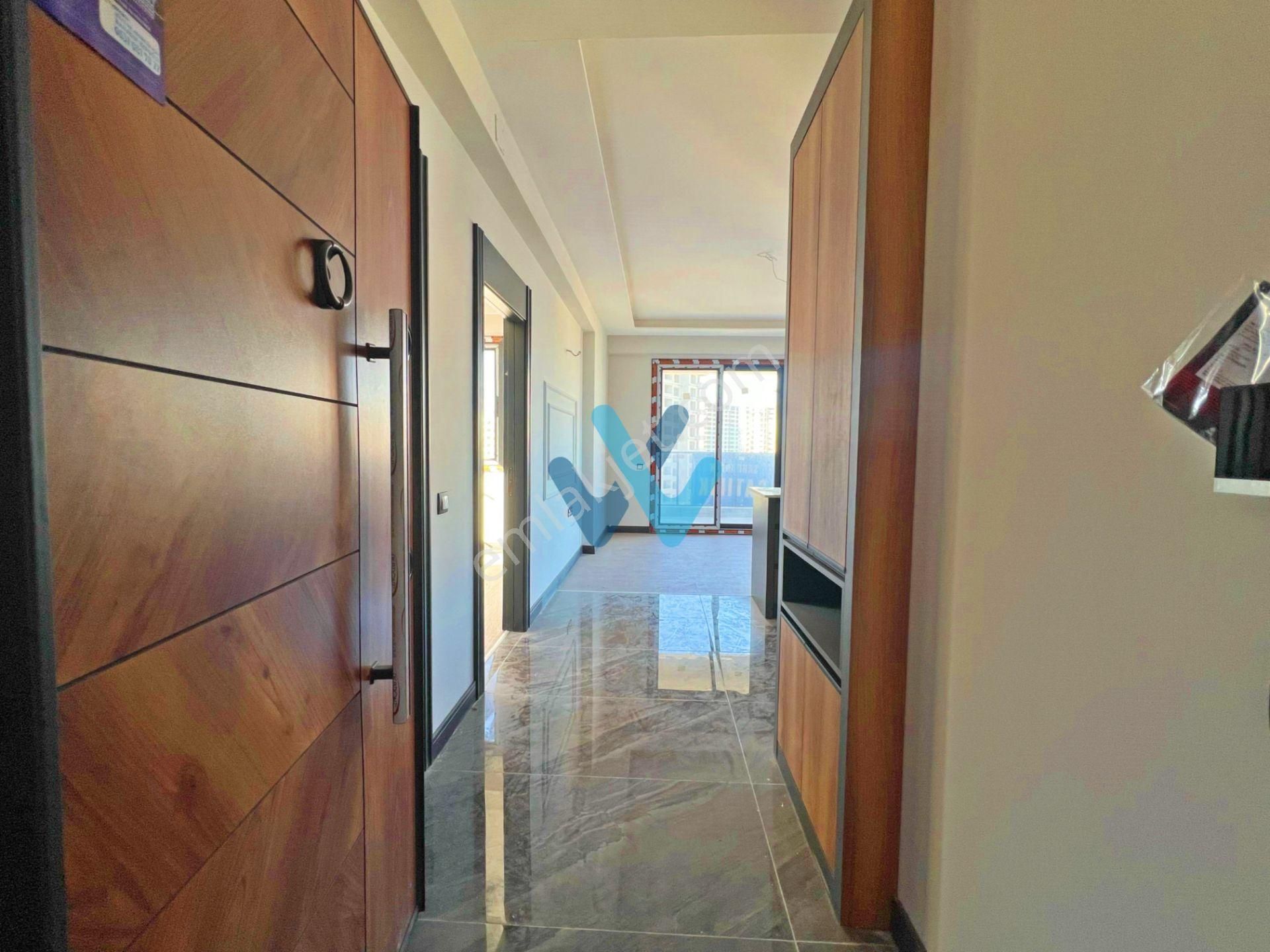 Win'den Çeşmeli'de Deniz Manzaralı Satılık (0) 1+1 Lüks Yazlık - Görsel 4