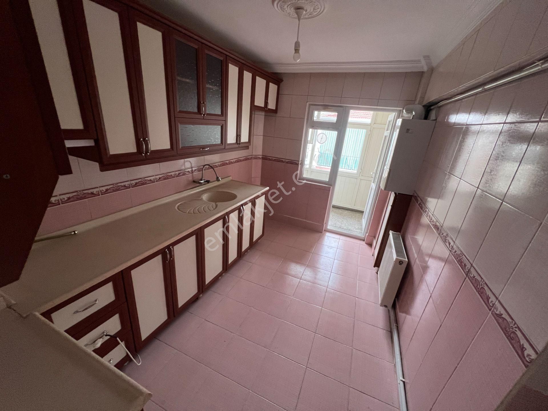 Sincan Mareşalçakmak Mah Ön Cephe Katta Kredı Lımıtsız 3+1 Daire