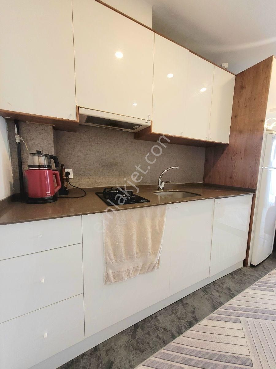 Zeytinköy'de Öğretmenevi Mevkii Geniş 1+1 Balkonlu Suıt Daire - Görsel 4