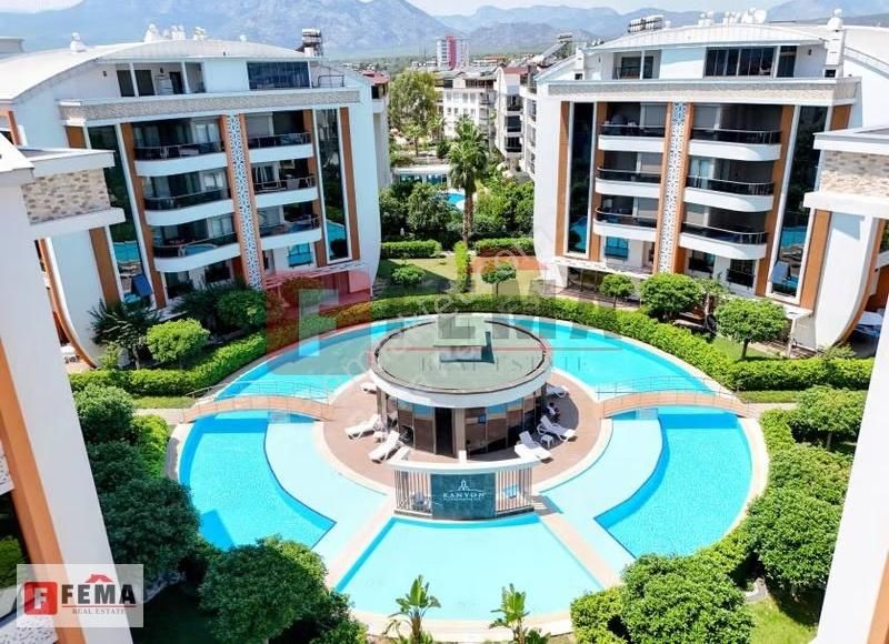 Lüks Donanımlı Sitede Satılık 4+1 Rezidans - For Sale - Görsel 17