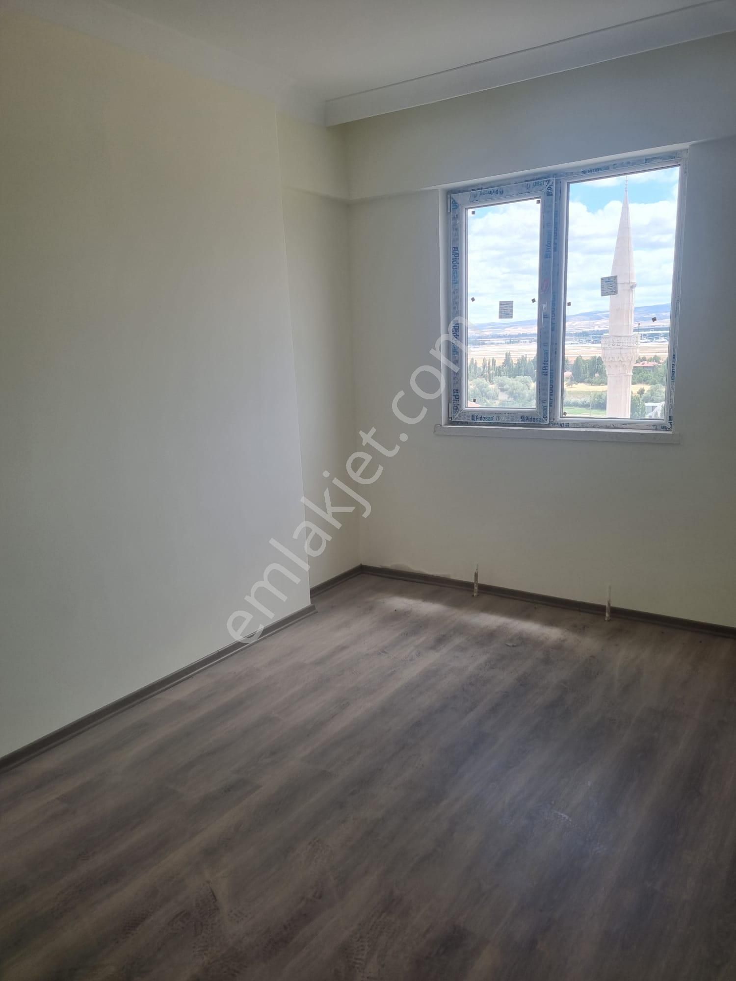 Havalimanı Ve Üniversite Arasında 1+1 Sıfır Yatırımlık Daire - Görsel 14