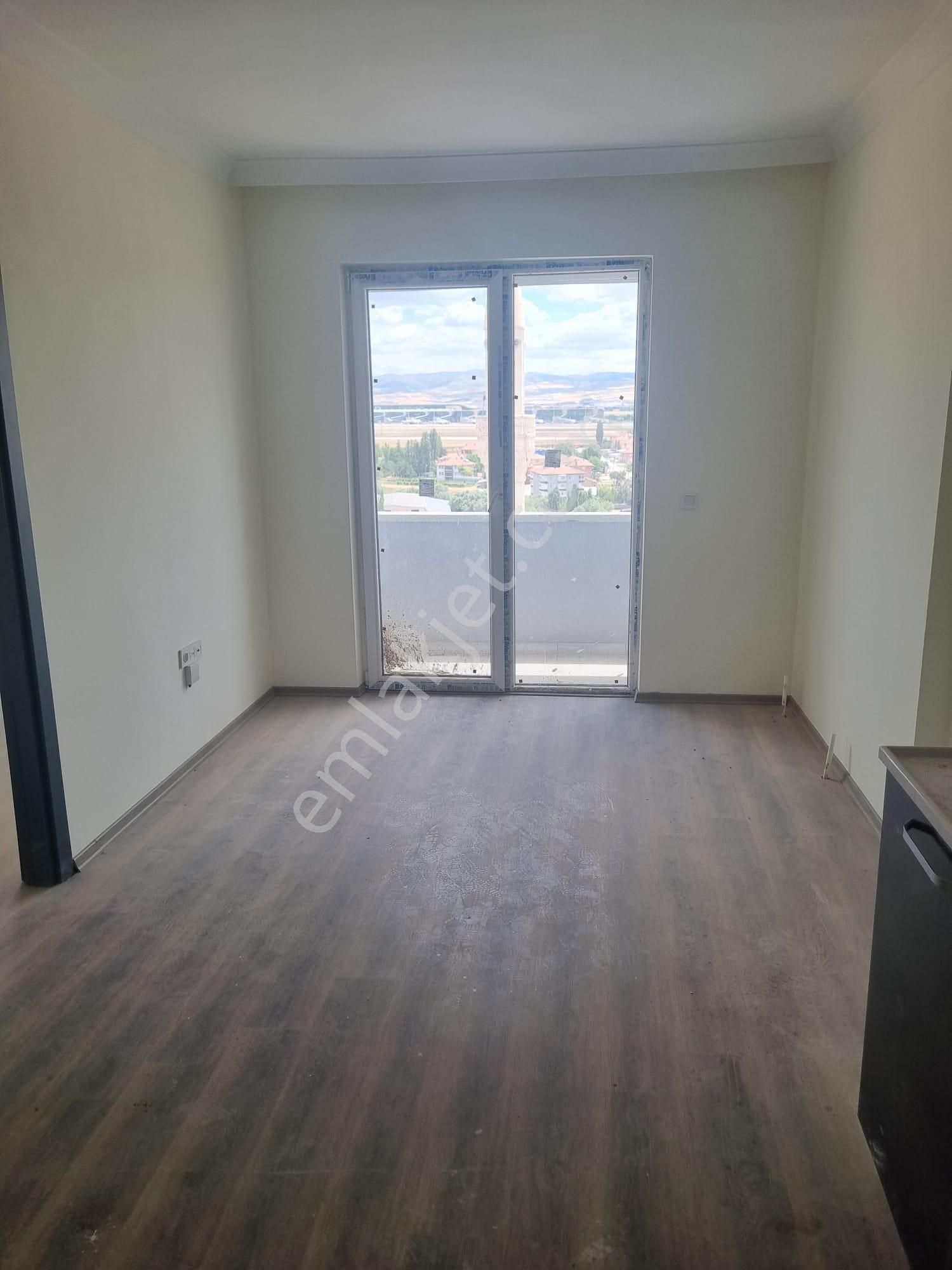 Havalimanı Ve Üniversite Arasında 1+1 Sıfır Yatırımlık Daire - Görsel 10