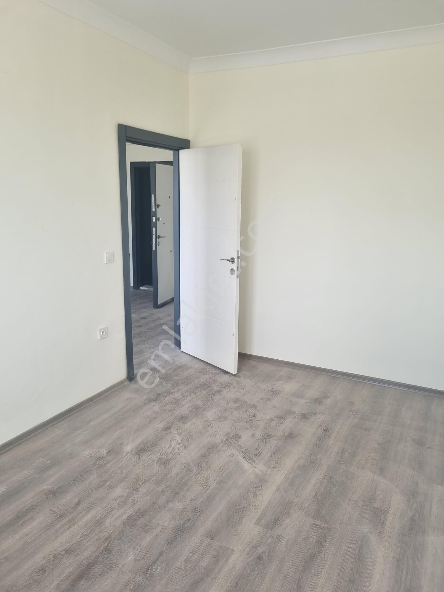 Havalimanı Ve Üniversite Arasında 1+1 Sıfır Yatırımlık Daire - Görsel 15