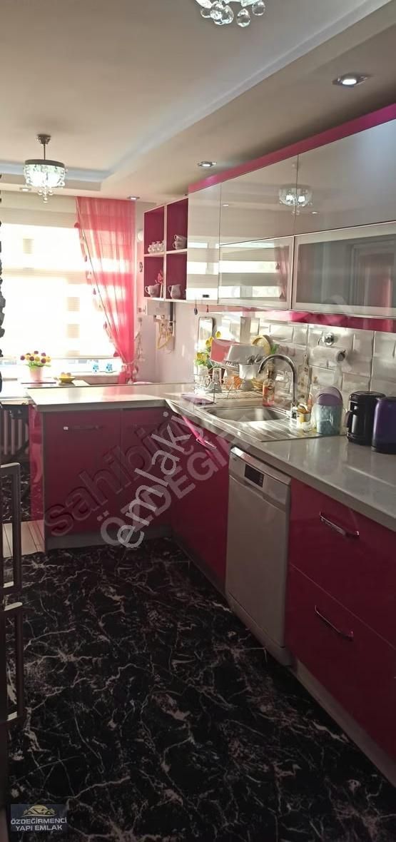 Özdeğirmenci Emlaktan Satılık 146 M2 3+1 - Görsel 4