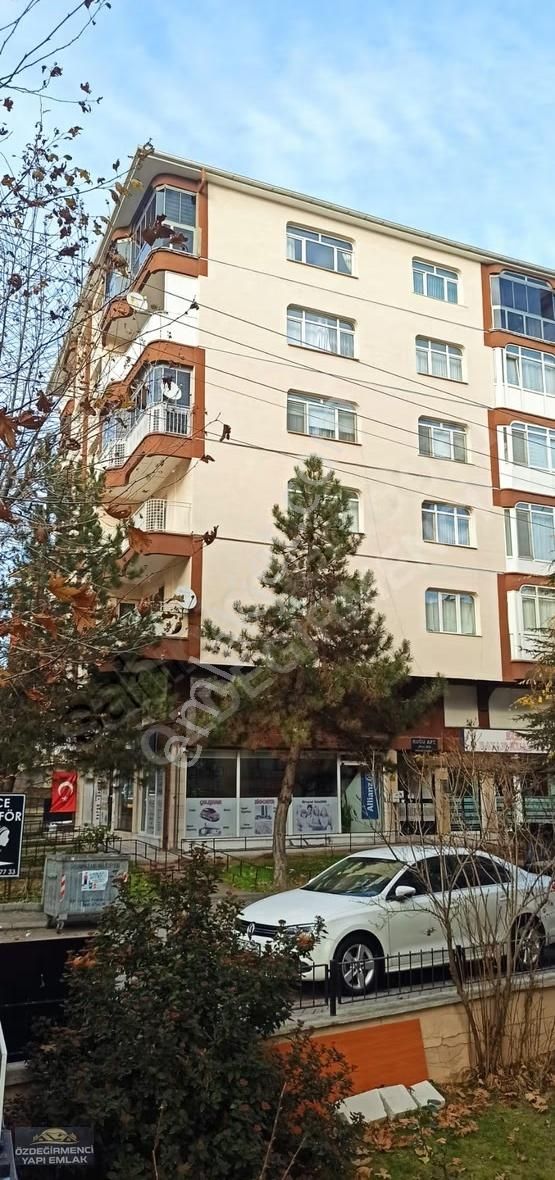 Özdeğirmenci Emlaktan Satılık 146 M2 3+1 - Görsel 8