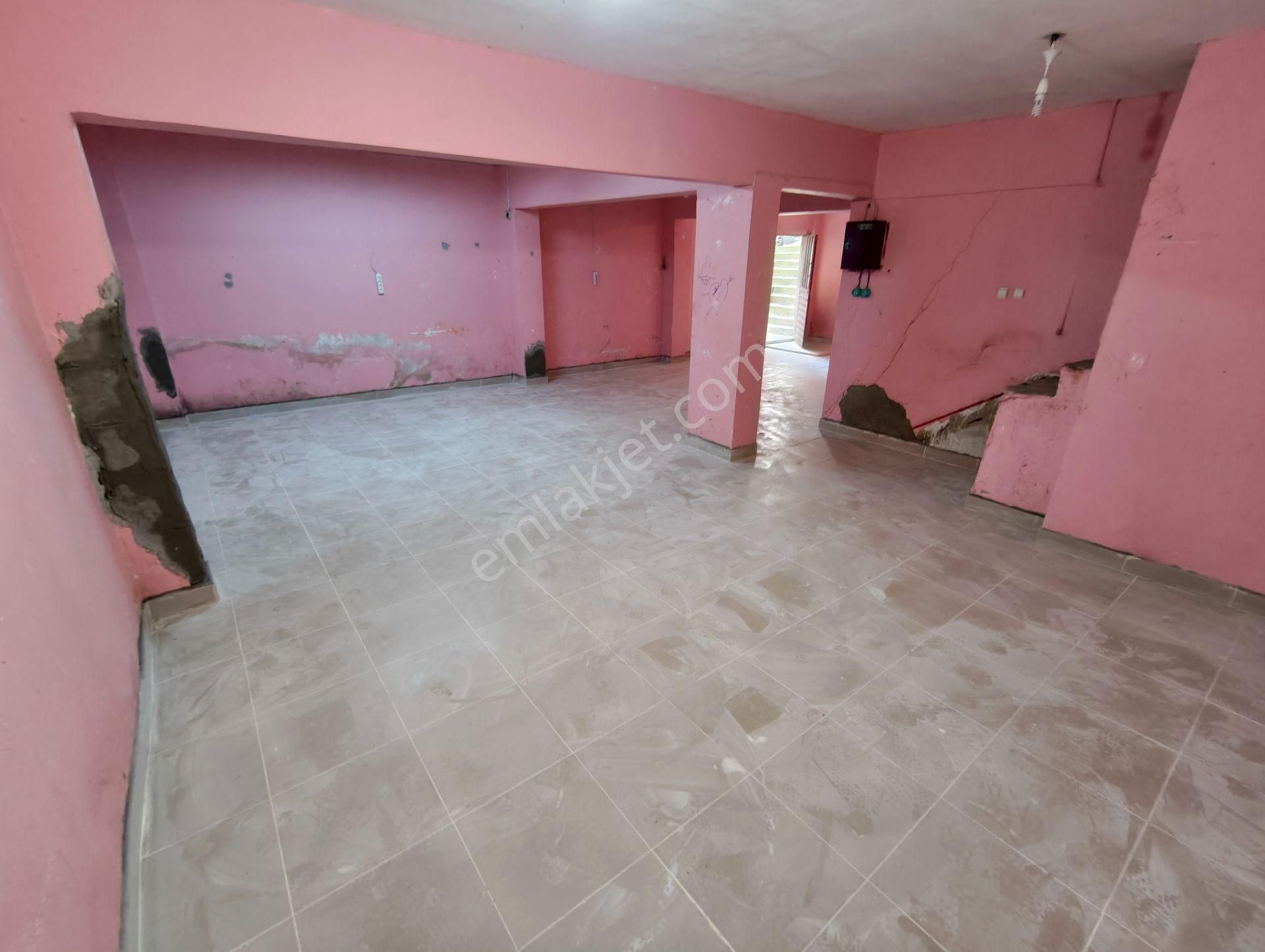 Balcıoğlundan Kocatepe Mahallesinde Depoya Kiralık Yarı Bodrum Dükkan - Görsel 4