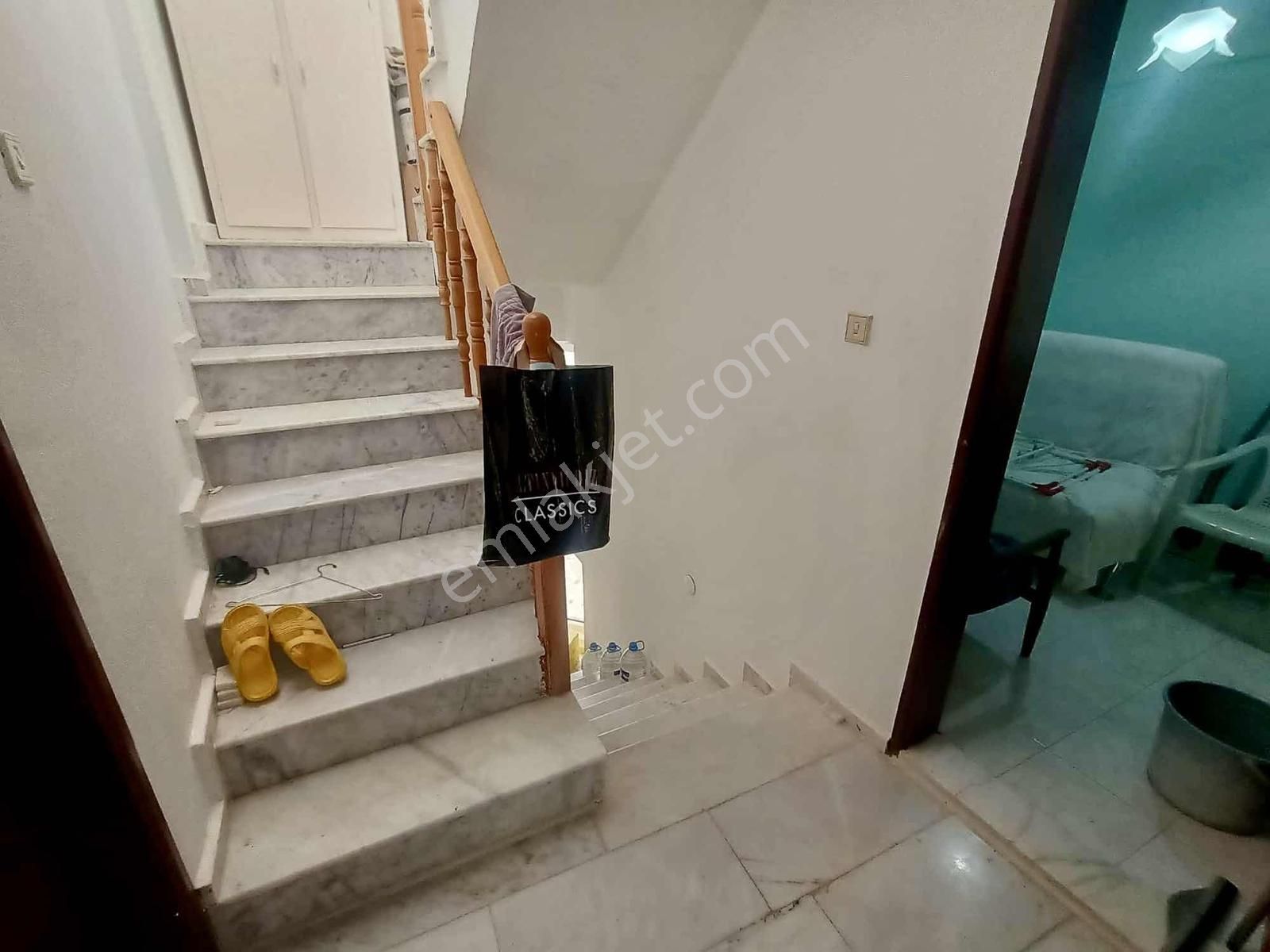 Kuşadası Davutlar'da Havuzlu Sitede Satılık 4+1 Tripleks Yazlık - Görsel 18