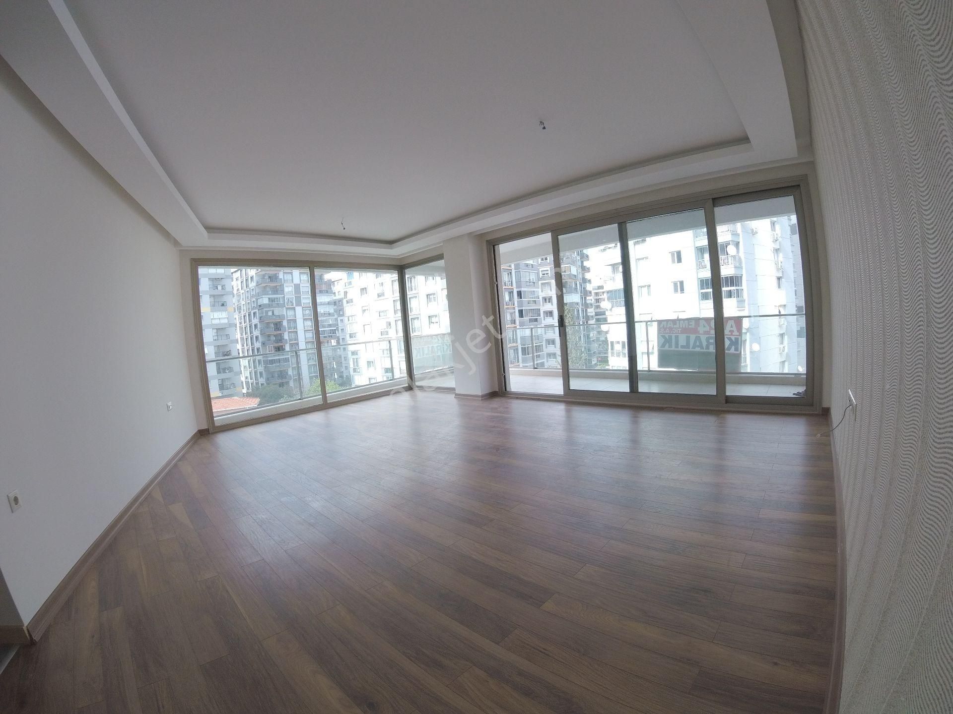 Narlıderede Kiralık Lüx Daire 3+1 Rezidans Deniz Manzaralı Opark - Görsel 26