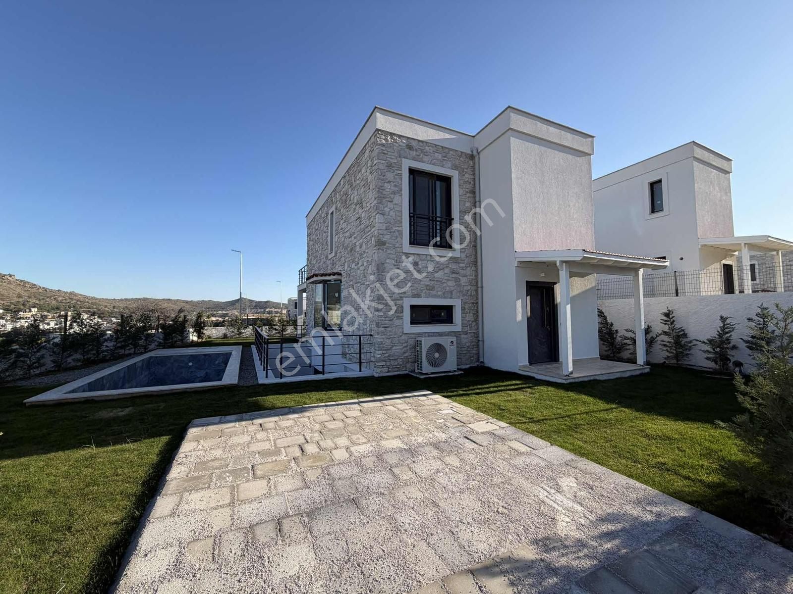 Bodrum'da Satılık Ortakent'te 4+1 Müstakil Villa - Görsel 4