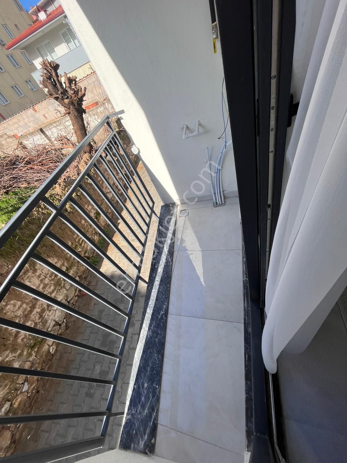 Özmecaz'dan Karaman Pazarı Yakını 1+1 55m2 Full Eşyalı Balkonlu Sıfır Lüks Apart - Görsel 8