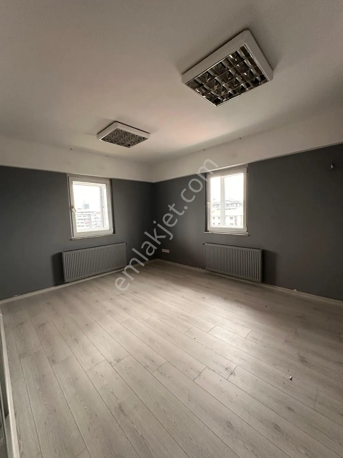 Hülya Emlak'tan 200 M2 Kiralık Ofis - Görsel 3