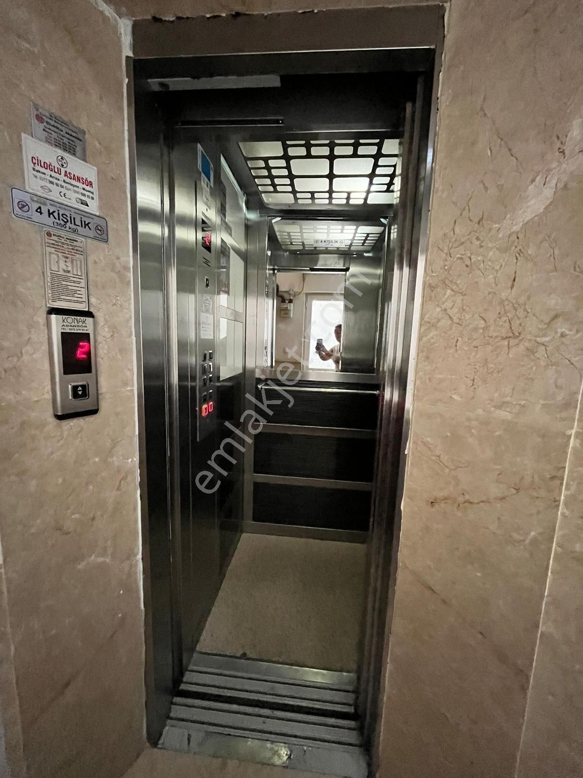 Karapürçek Cadde Üzeri Ön Cephe Katta Asansörlü 135 Mt 3+1 Daire - Görsel 28