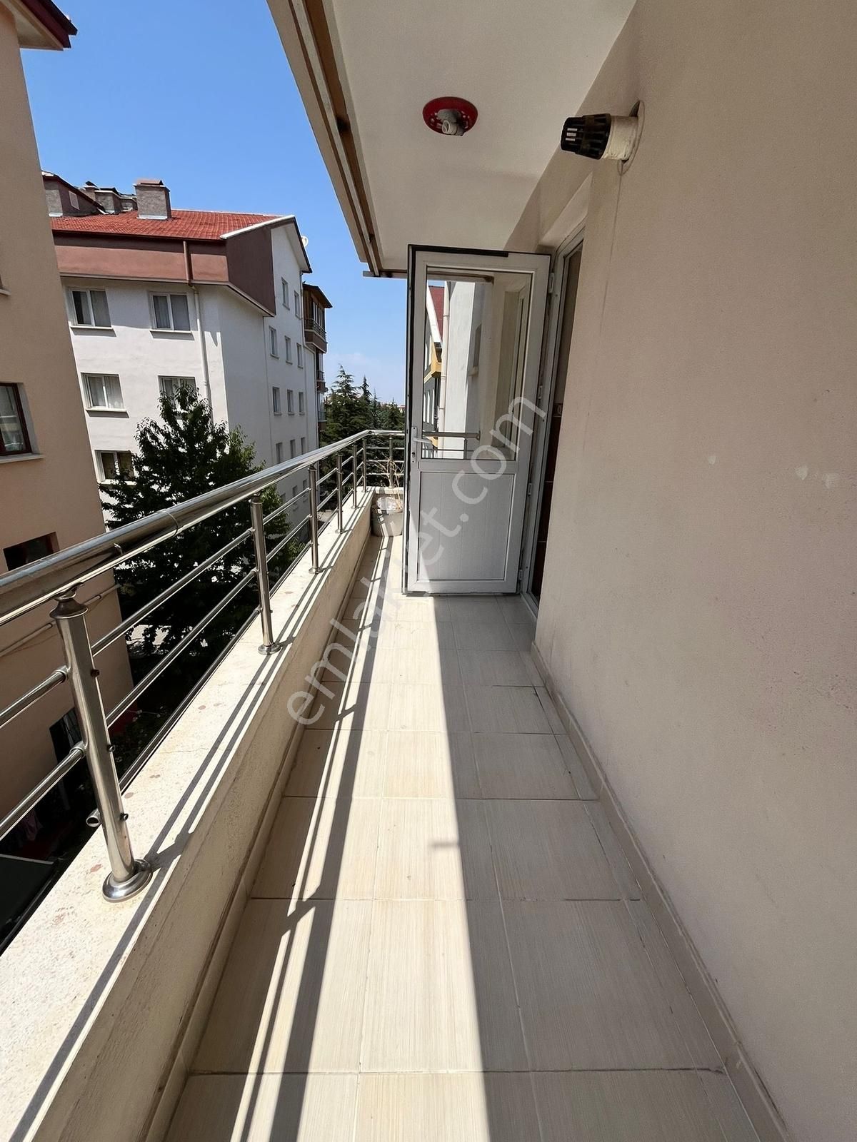 Karapürçek Cadde Üzeri Ön Cephe Katta Asansörlü 135 Mt 3+1 Daire - Görsel 5