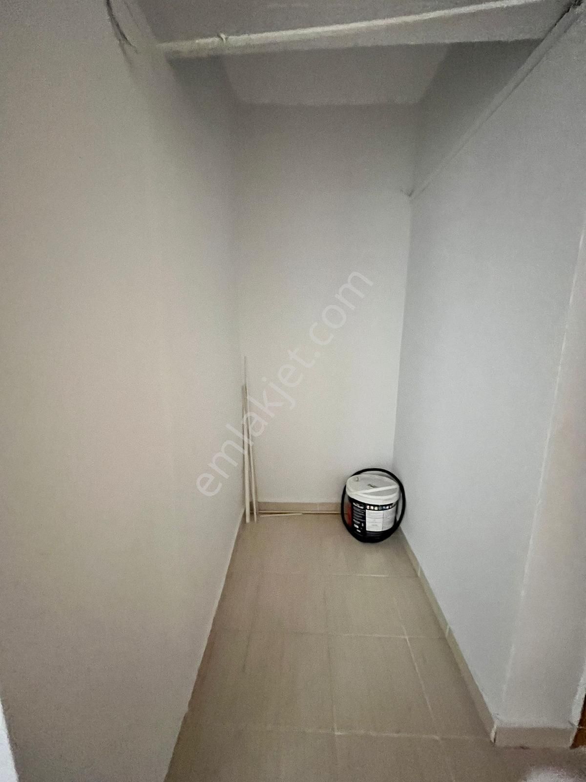 Karapürçek Cadde Üzeri Ön Cephe Katta Asansörlü 135 Mt 3+1 Daire - Görsel 10