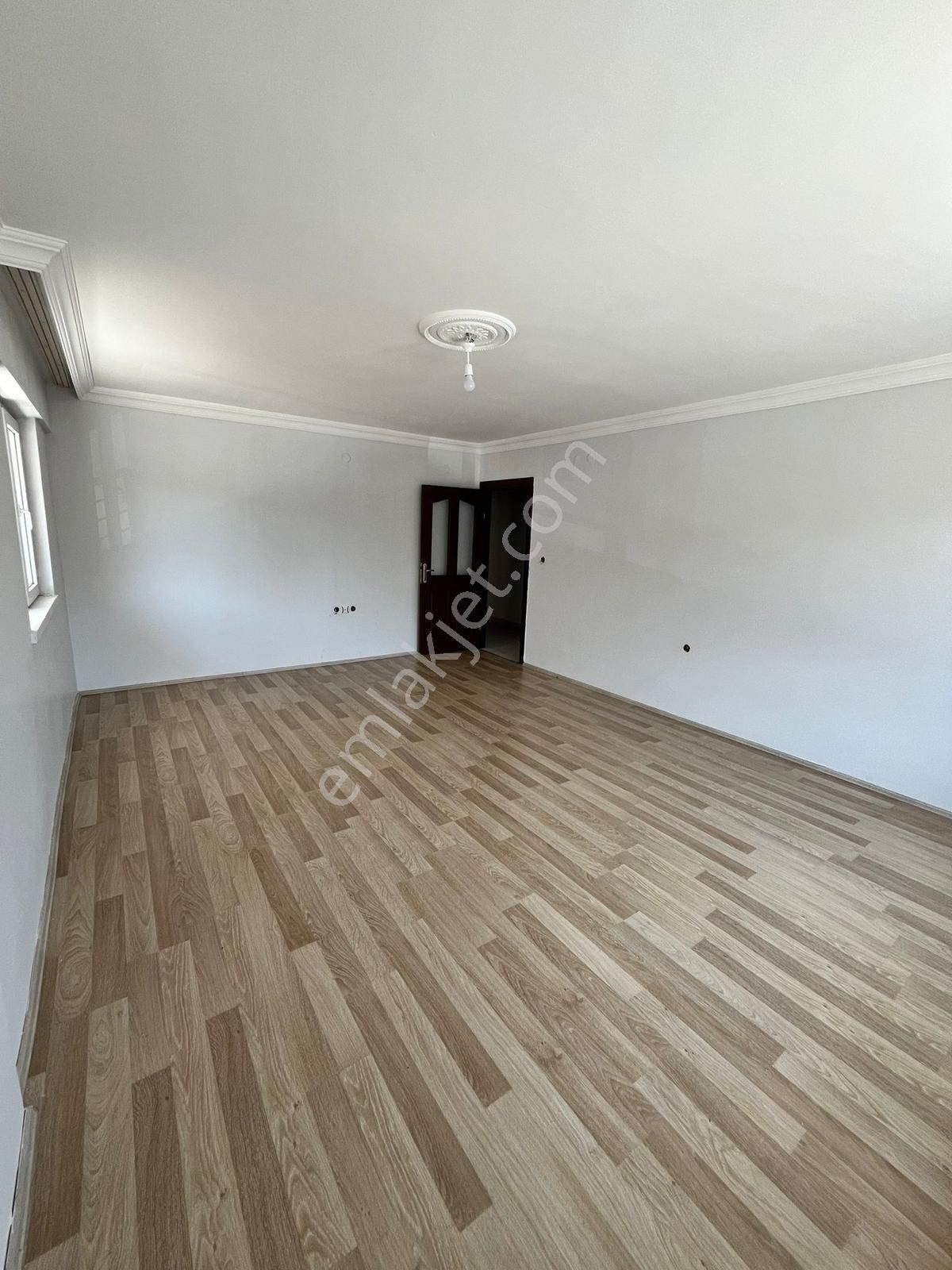 Karapürçek Cadde Üzeri Ön Cephe Katta Asansörlü 135 Mt 3+1 Daire - Görsel 20