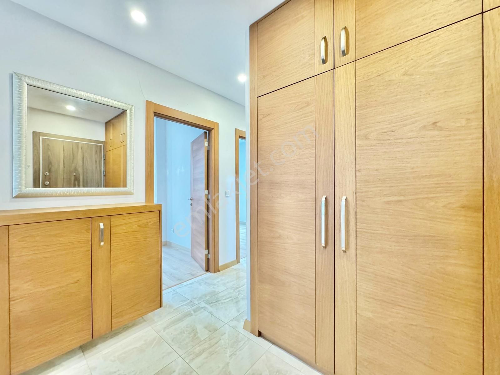 Suadiye'de 3+1 Net 95m2 Ebv Banyolu Balkonlu Boş Fırsat - Görsel 20