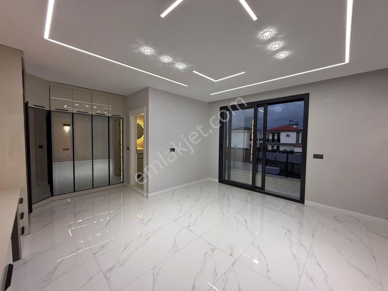 Didim Efeler Mahallesi’nde Tam Müstakil Havuzlu Lüks Villa! - Görsel 21