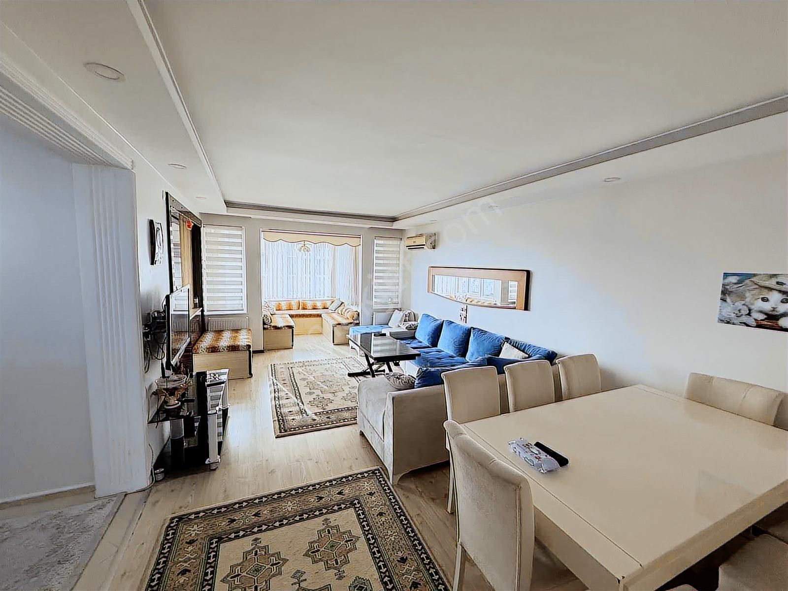 Bahçeşehir Esenkent Göl Manzaralı Lüks 2+1 Satılık Daire - Görsel 3