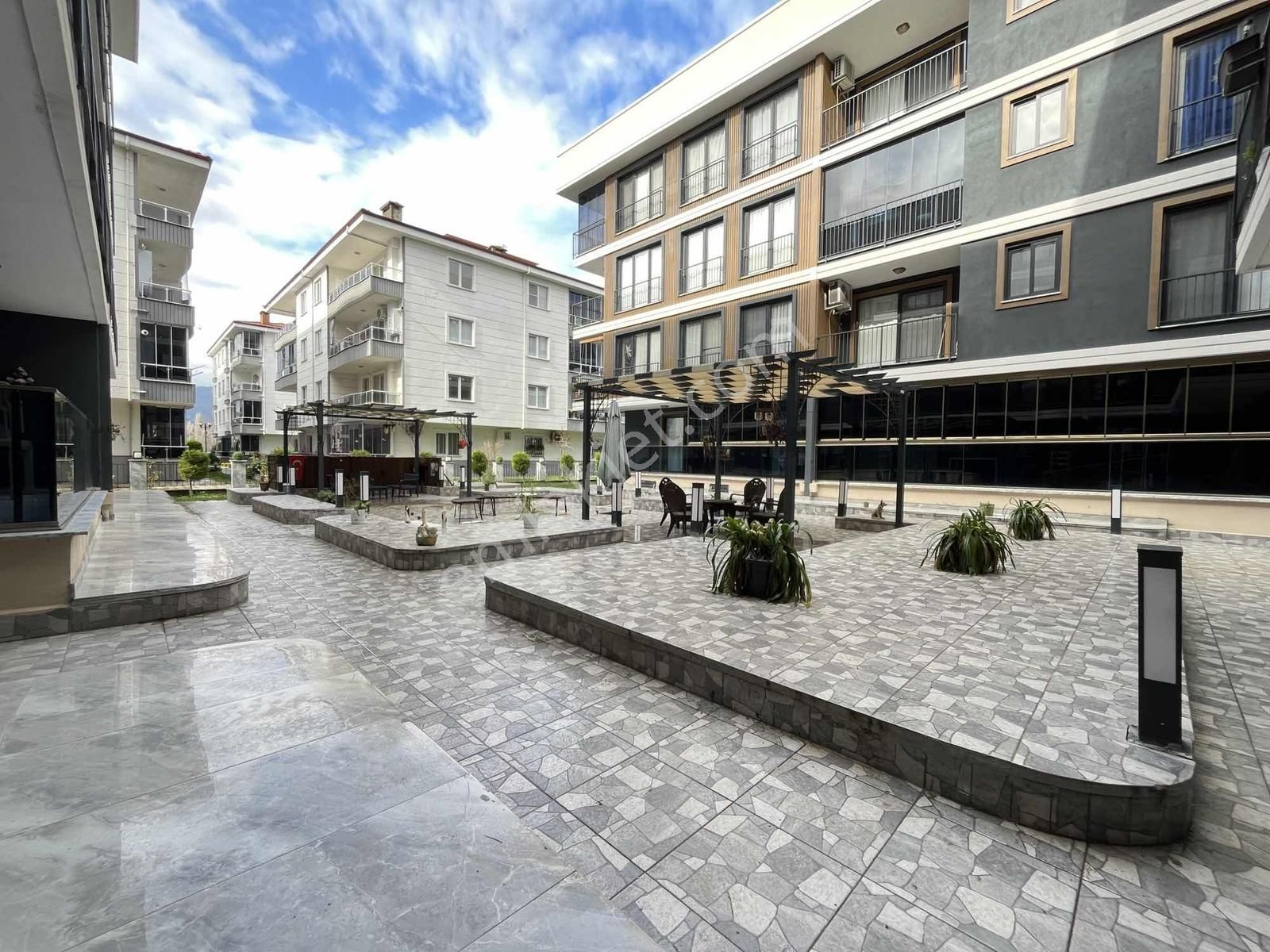 Gürsoy'dan İkizçayda Güvenlikli Otoparklı Sitede Ön Cephe 1+1 - Görsel 28