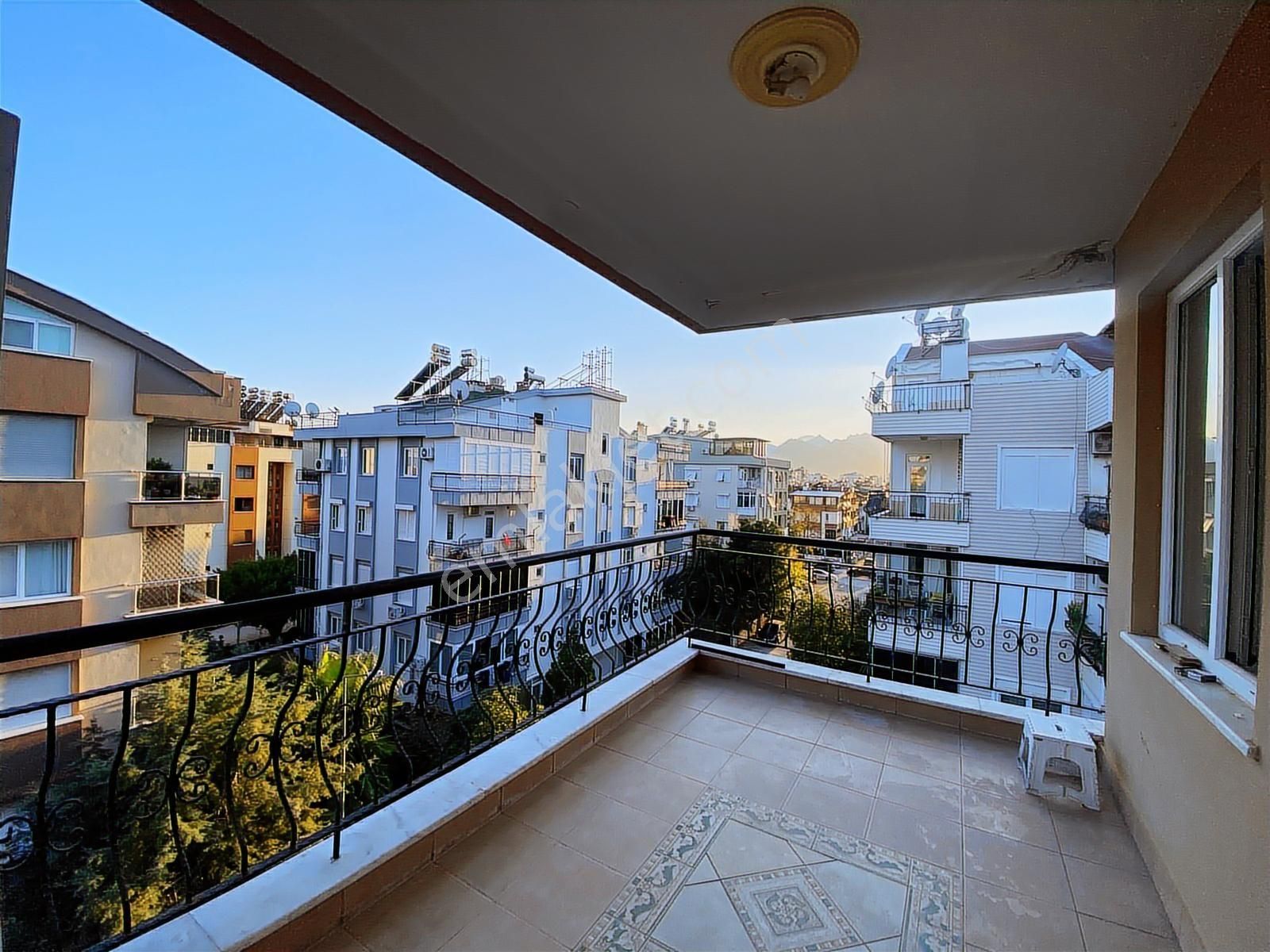 Konyaaltı Hayat Park Karşısı Çift Teraslı 5+1 Çatı Dubleks - Görsel 33