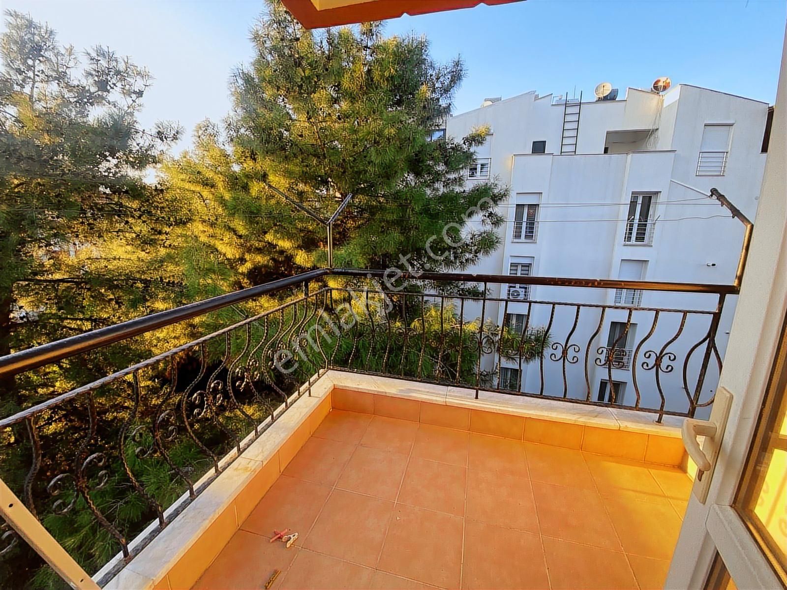 Konyaaltı Hayat Park Karşısı Çift Teraslı 5+1 Çatı Dubleks - Görsel 23