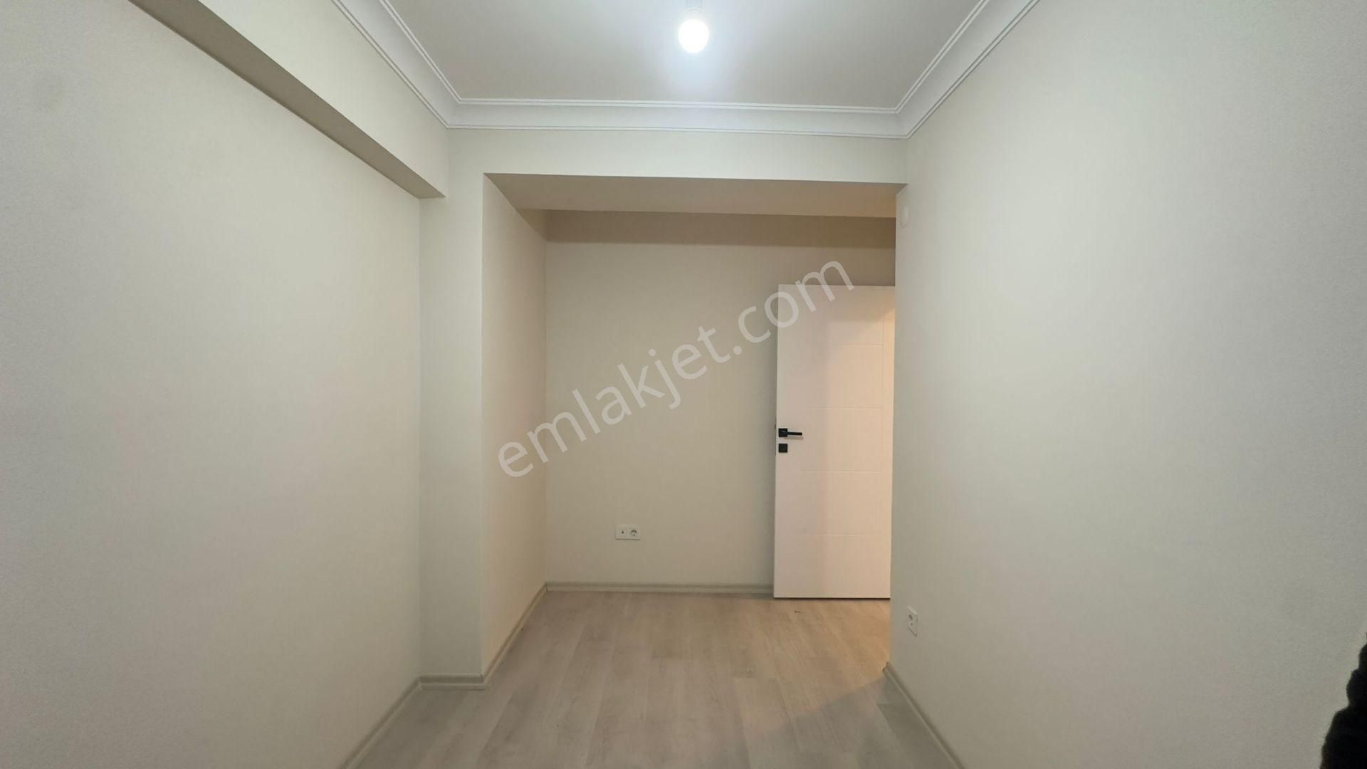 Başokur'dan Bahçelievler Siyavuşpaşa Mh Çamlık Cd Yakın 2+1 - Görsel 8