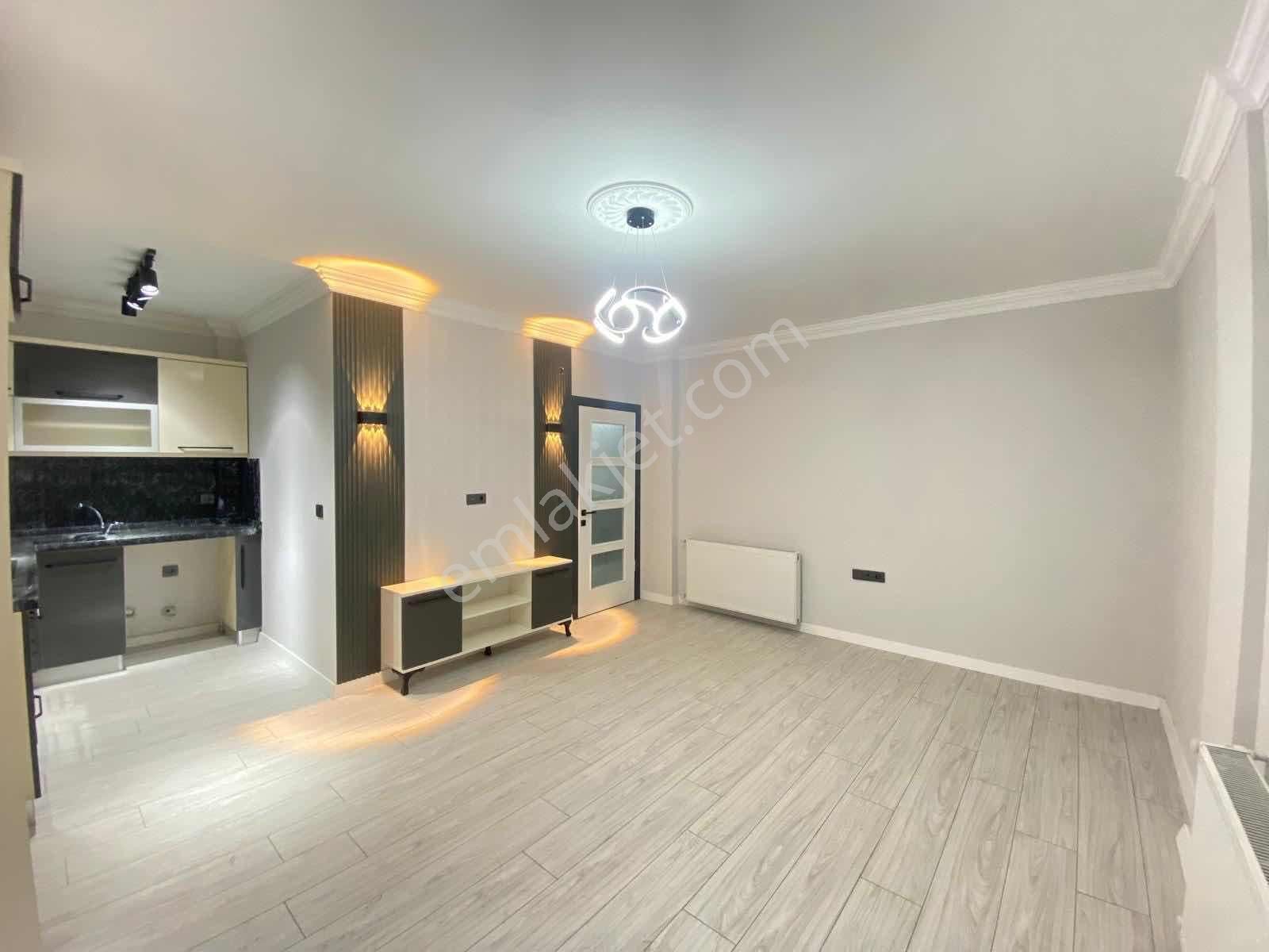 Gürsoy^dan Altınkumda Denize 800 Metre Ön Cephe 3+1 Daire - Görsel 15