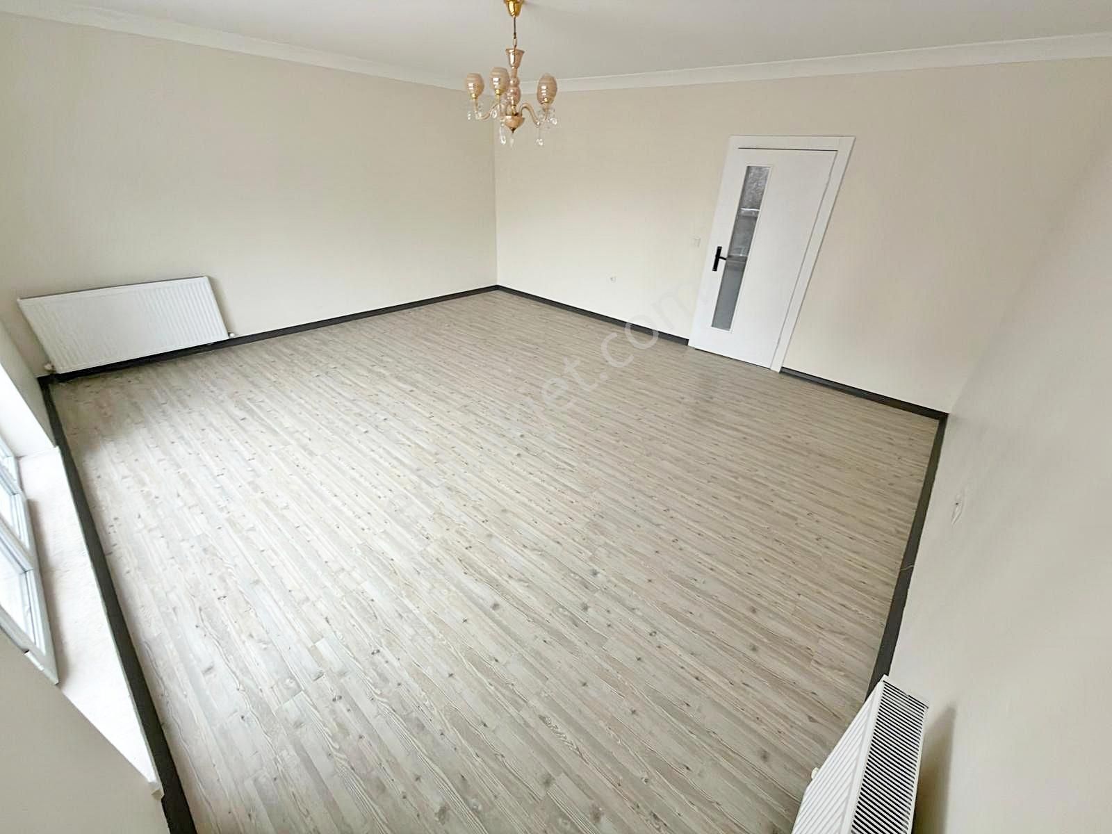 Yuvam'dan Ultra Geniş Merkezi Konum'dan Bulvar Üzeri 3+1 Kiralık - Görsel 32