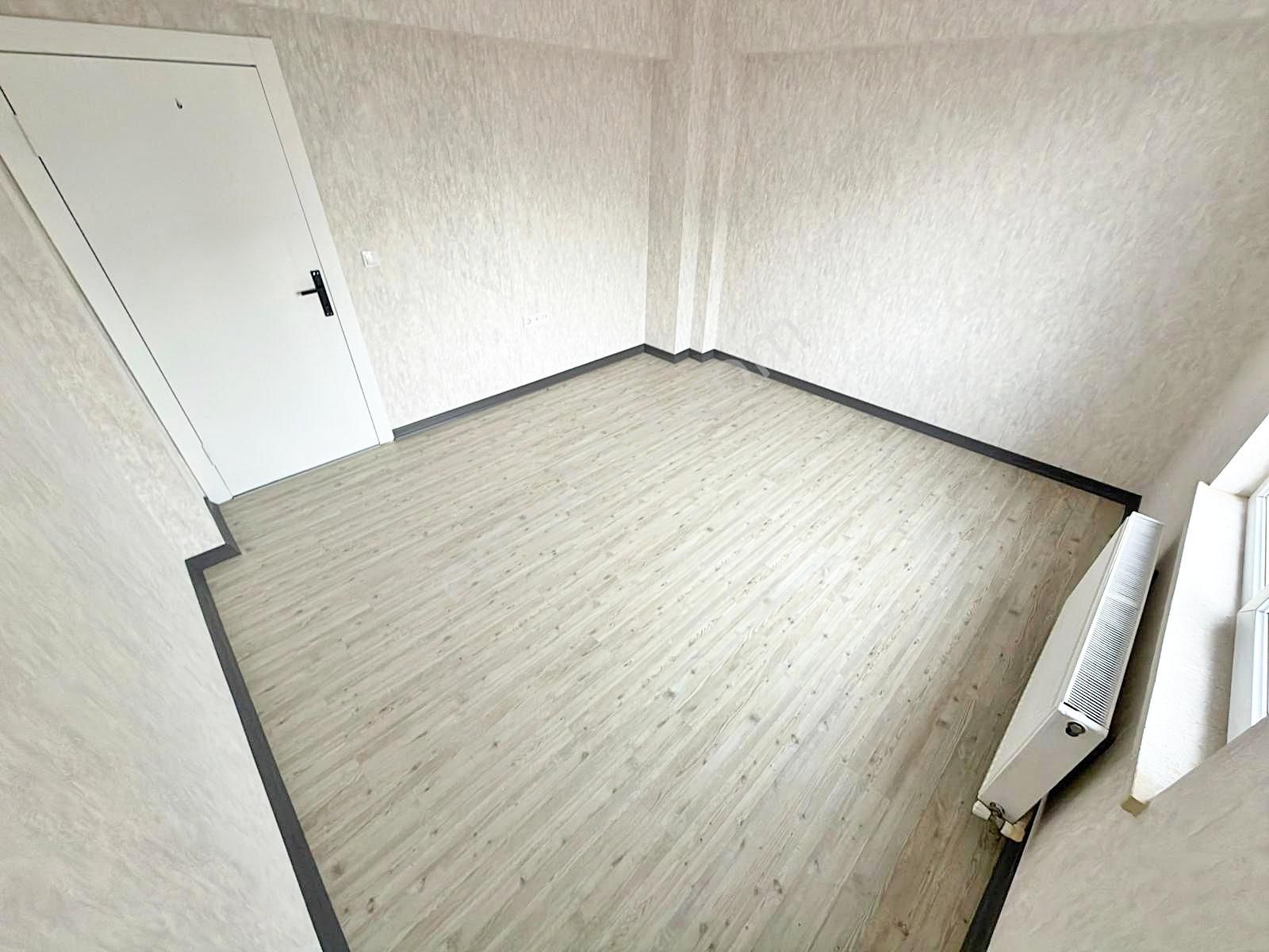 Yuvam'dan Ultra Geniş Merkezi Konum'dan Bulvar Üzeri 3+1 Kiralık - Görsel 17