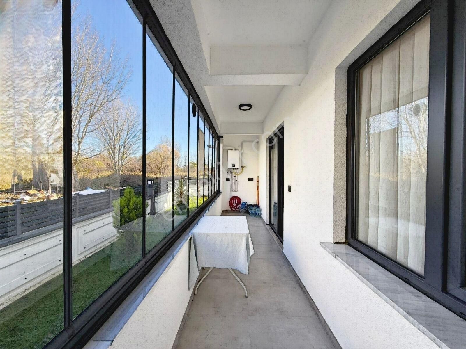 🔴 Güç Gayrimenkul'den Akçay'da Ön Cephe Müstakil Tadında Cam Balkonlu 1+1 Daire - Görsel 31