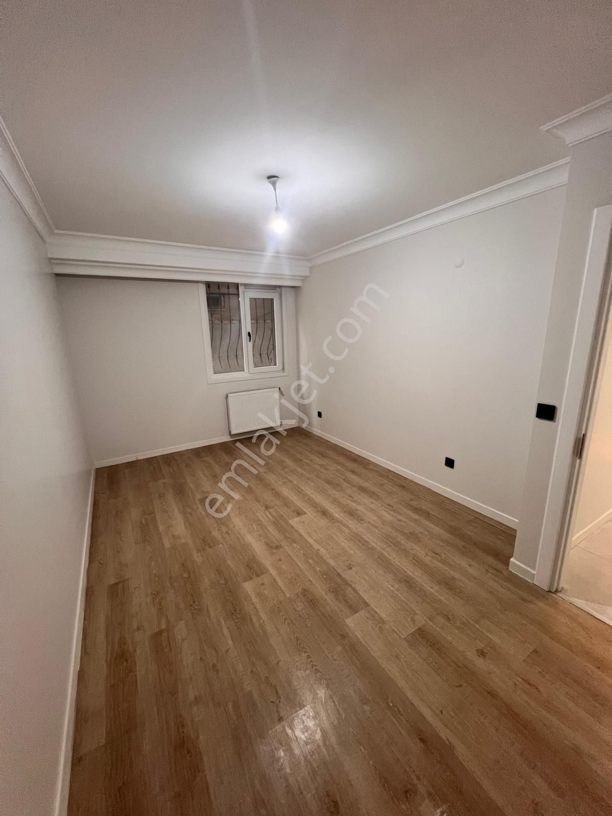 Kaçmaz'dan Cevizlide Minibüs Yolunun Dibinde Lüx Tasarlanmış 3+1 - Görsel 19