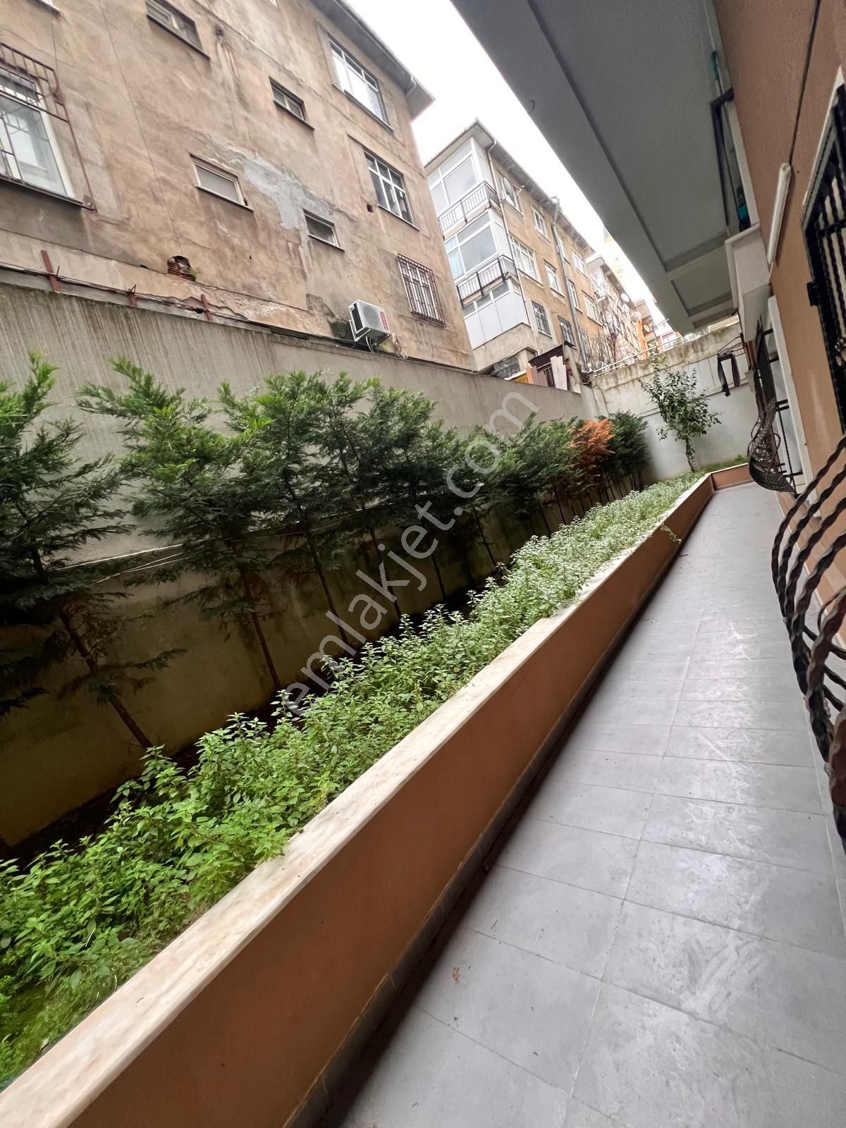 Kaçmaz'dan Cevizlide Minibüs Yolunun Dibinde Lüx Tasarlanmış 3+1 - Görsel 30