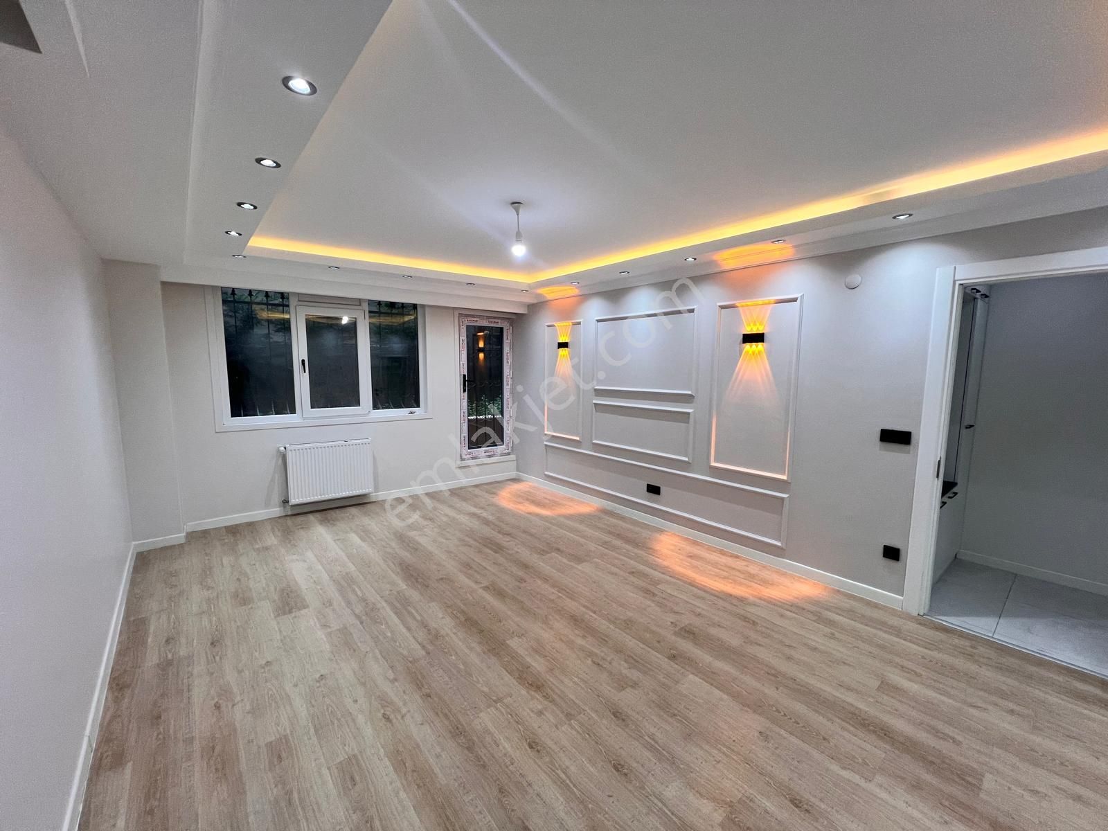 Kaçmaz'dan Cevizlide Minibüs Yolunun Dibinde Lüx Tasarlanmış 3+1