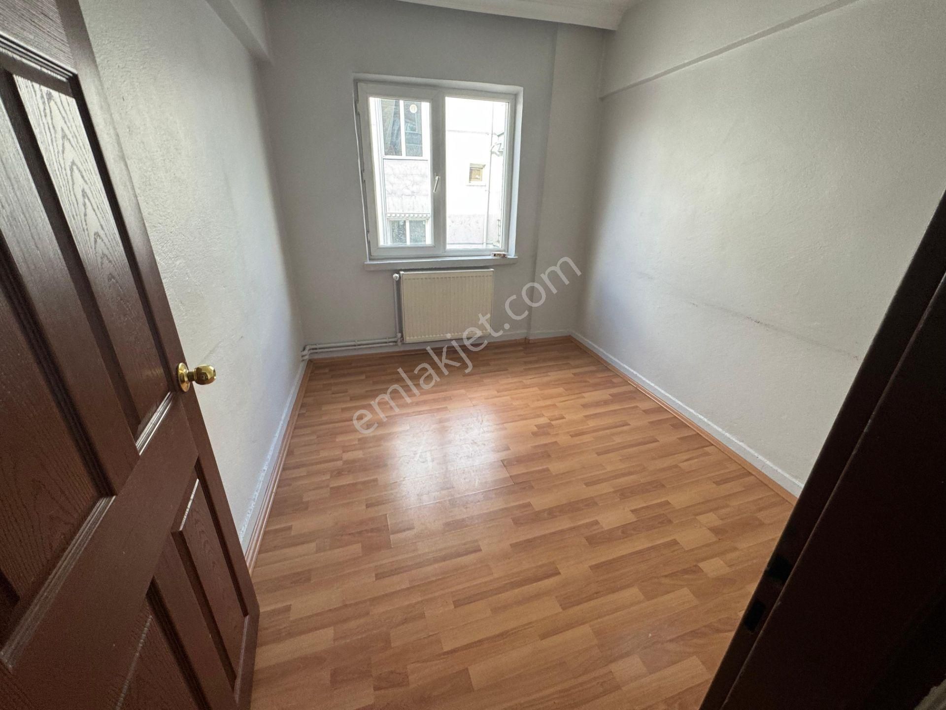 İstasyon Mahallesinde 3+1 2.ara Katta Fırsat Daire! - Görsel 22