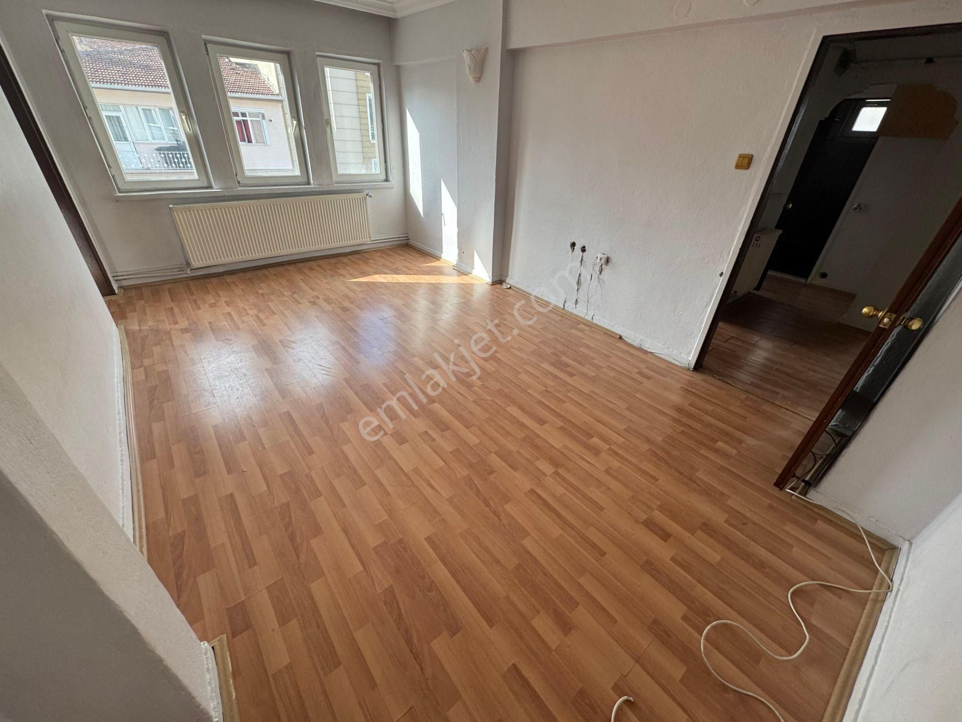 İstasyon Mahallesinde 3+1 2.ara Katta Fırsat Daire! - Görsel 10