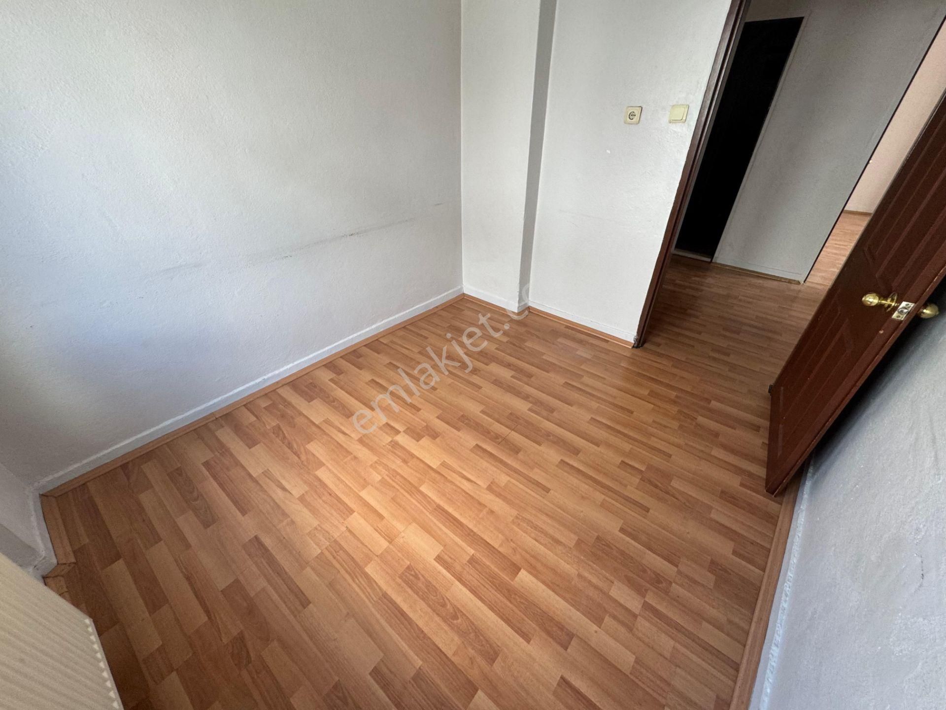 İstasyon Mahallesinde 3+1 2.ara Katta Fırsat Daire! - Görsel 26