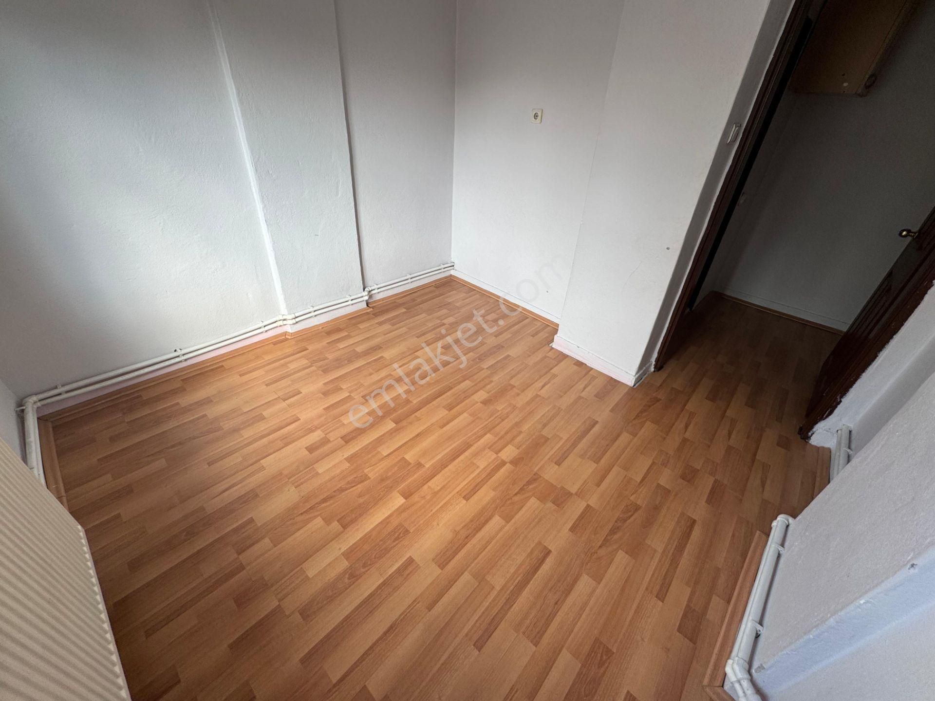 İstasyon Mahallesinde 3+1 2.ara Katta Fırsat Daire! - Görsel 24