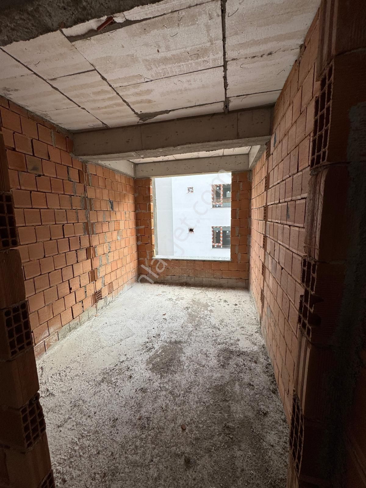 Elmas Emlaktan Albayrak Caddesi Yakını 2+1 - Görsel 2