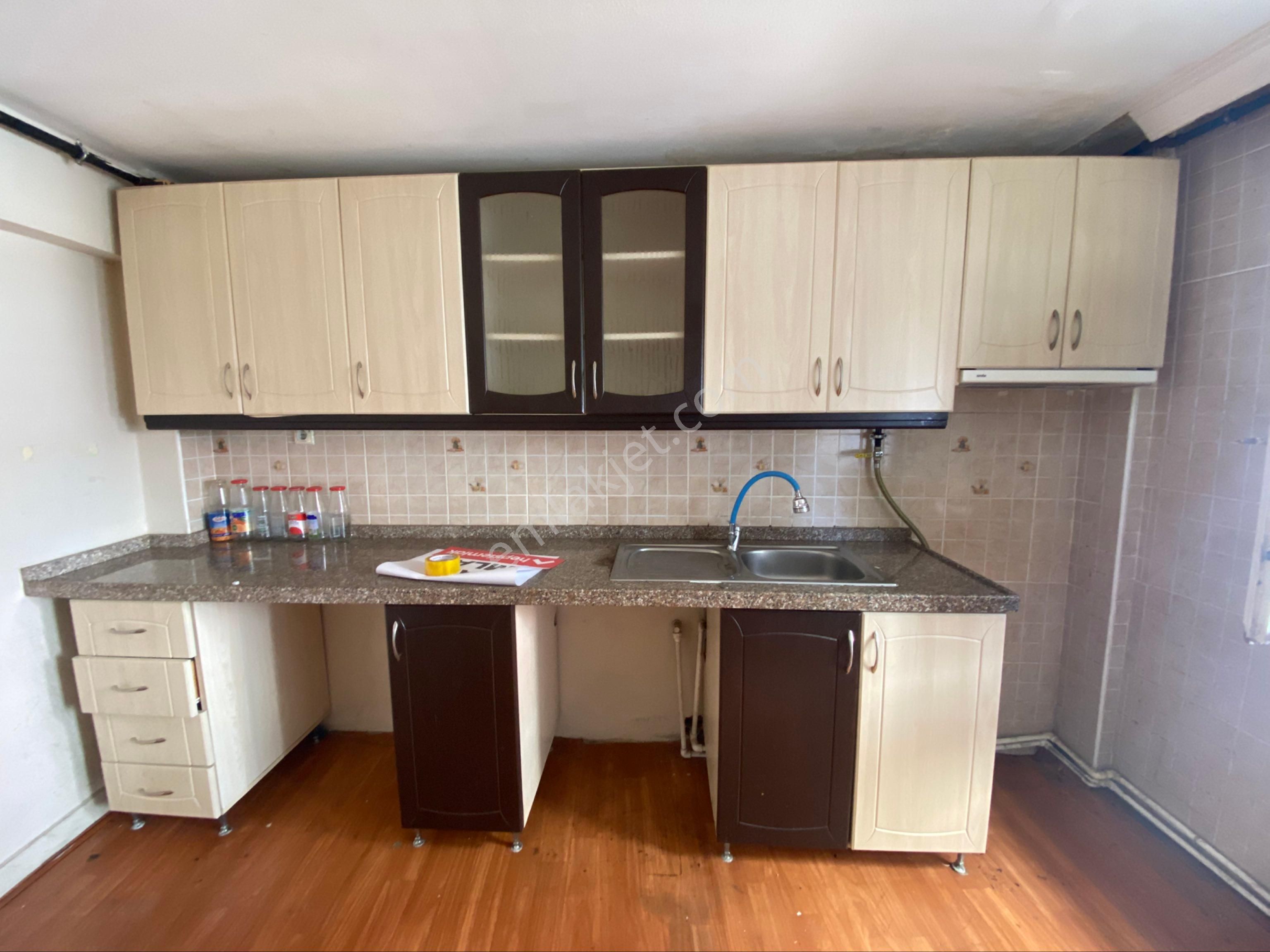 Yalı Gayrimenkulden Kalkınma Ana Cadde Üzerinde Kiralık 3+1 Daire - Görsel 2